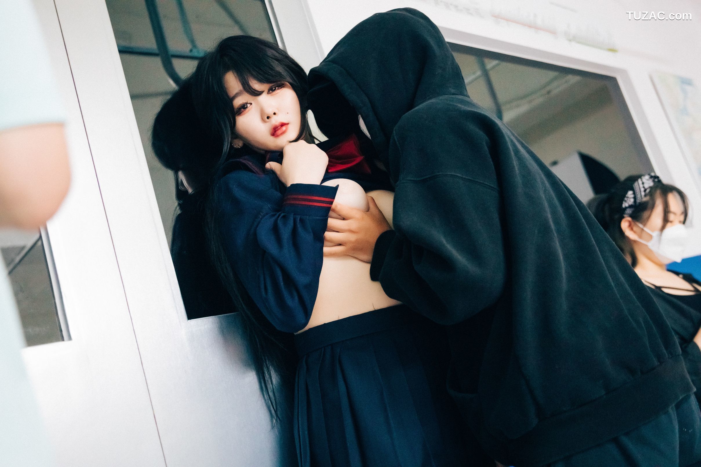 韩国美女-琪雅-Zia-地铁-完整版-Subway-Full-Ver-Loozy