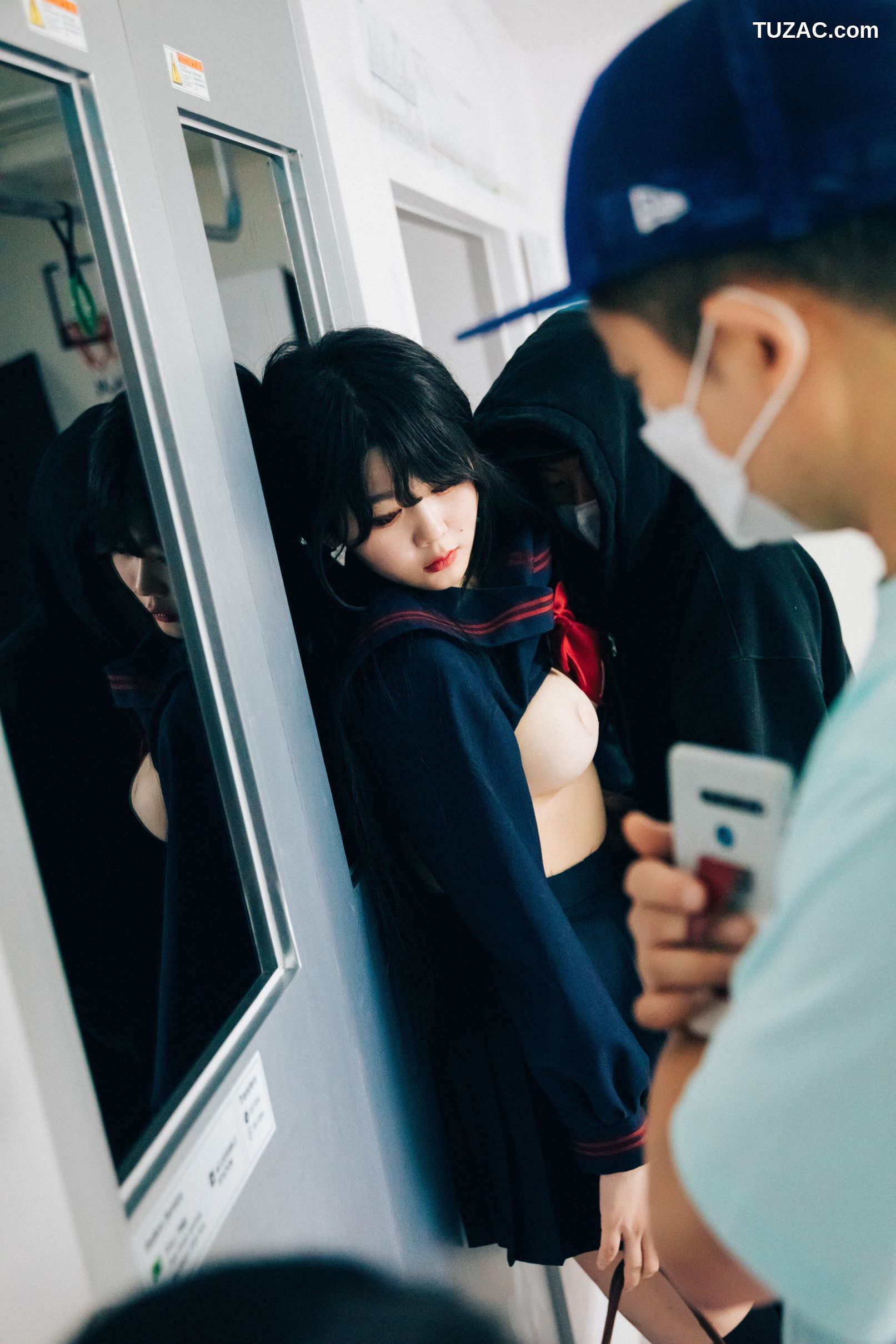 韩国美女-琪雅-Zia-地铁-完整版-Subway-Full-Ver-Loozy