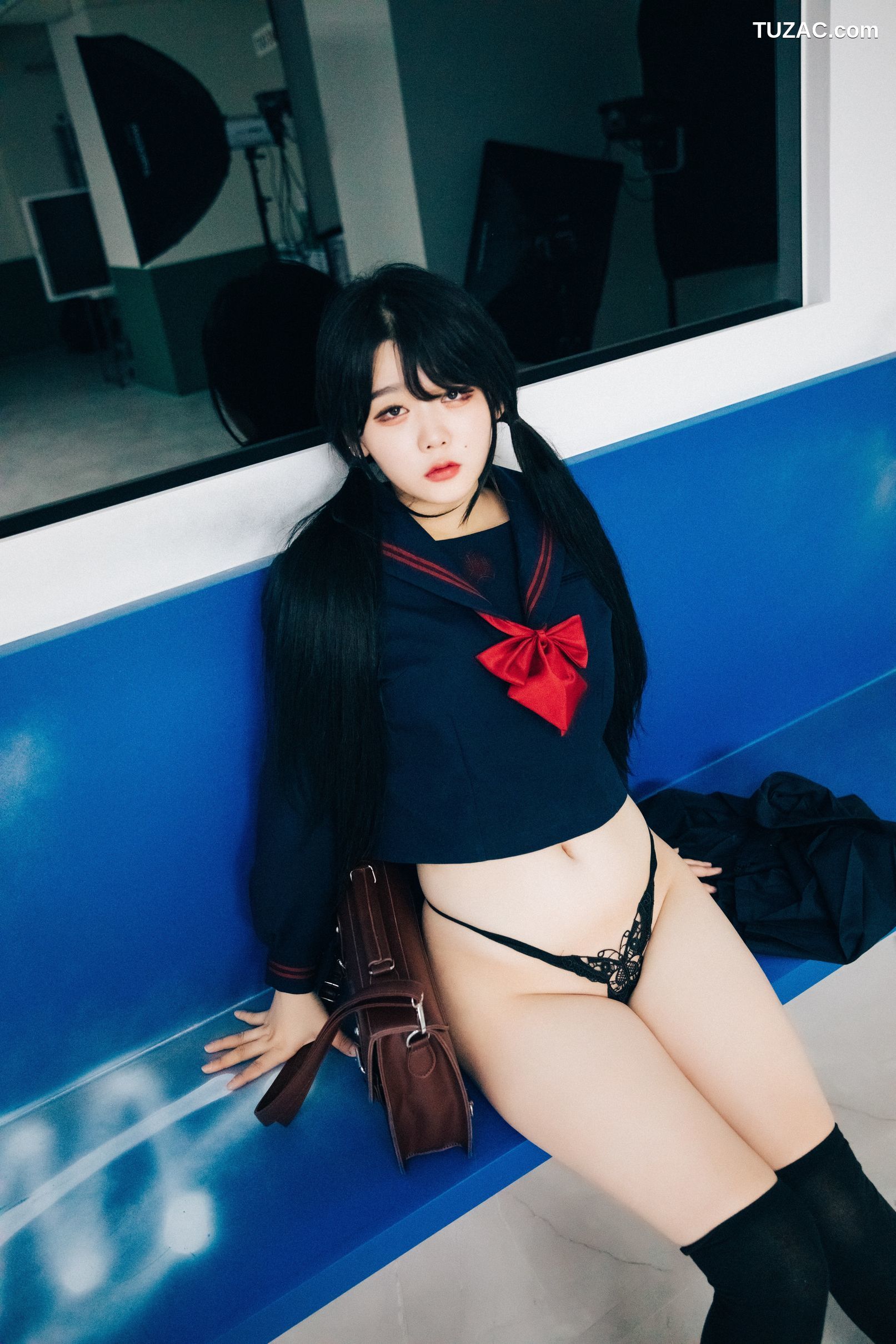 韩国美女-琪雅-Zia-地铁-完整版-Subway-Full-Ver-Loozy