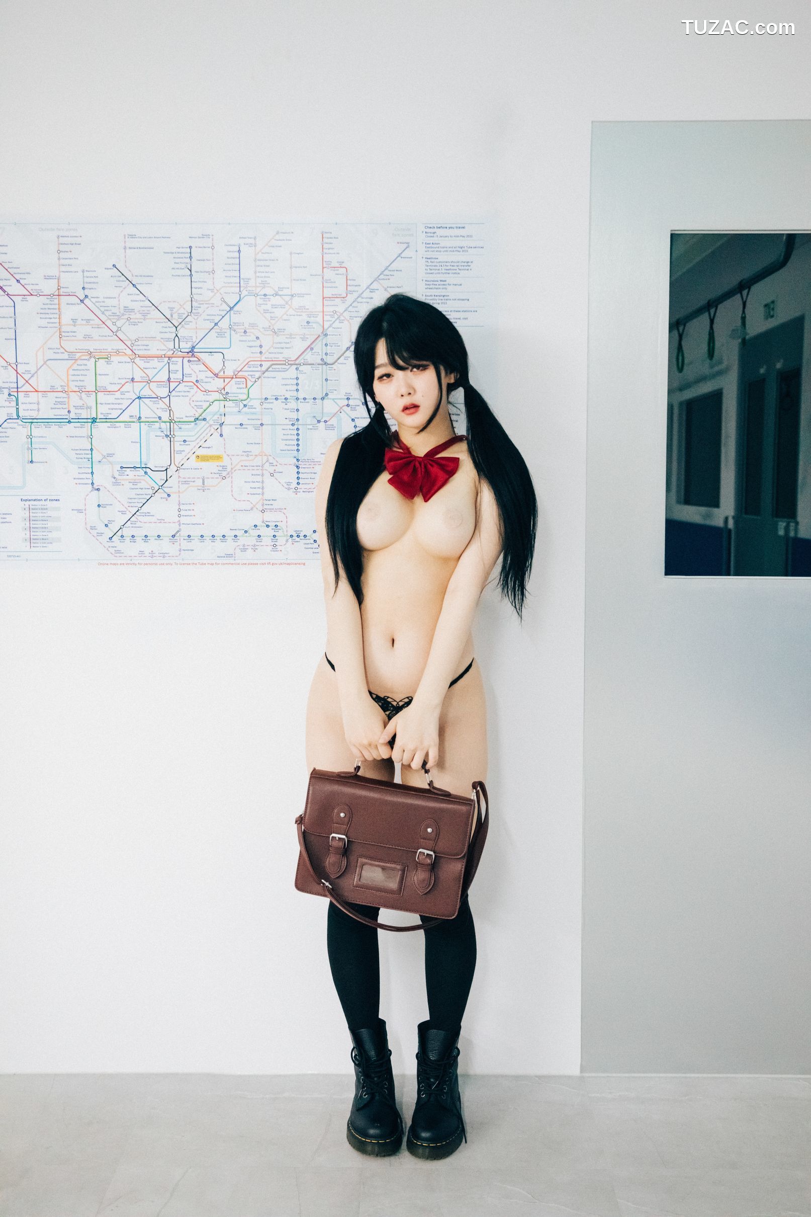 韩国美女-琪雅-Zia-地铁-完整版-Subway-Full-Ver-Loozy