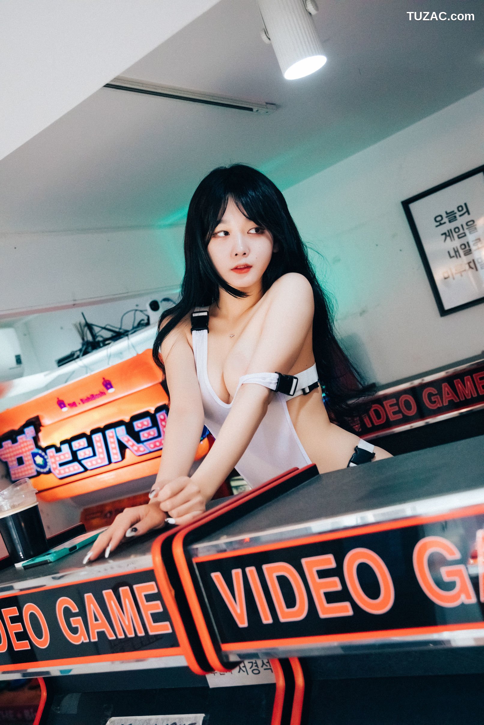 韩国美女-琪雅-Zia-街机游戏厅里的性感少女-Oraksil-Loozy