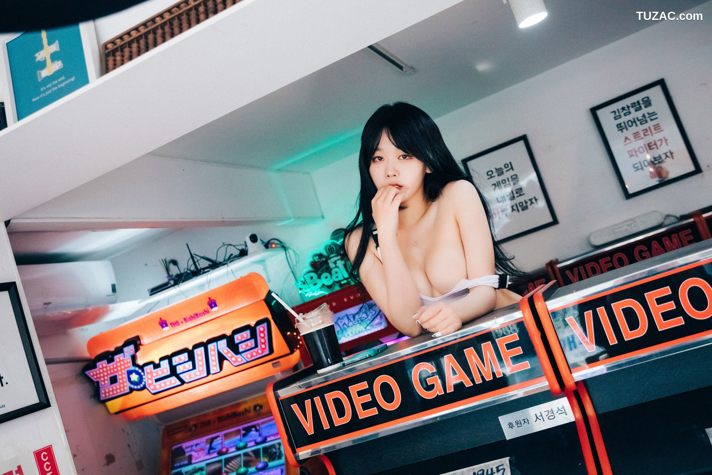 韩国美女-琪雅-Zia-街机游戏厅里的性感少女-Oraksil-Loozy