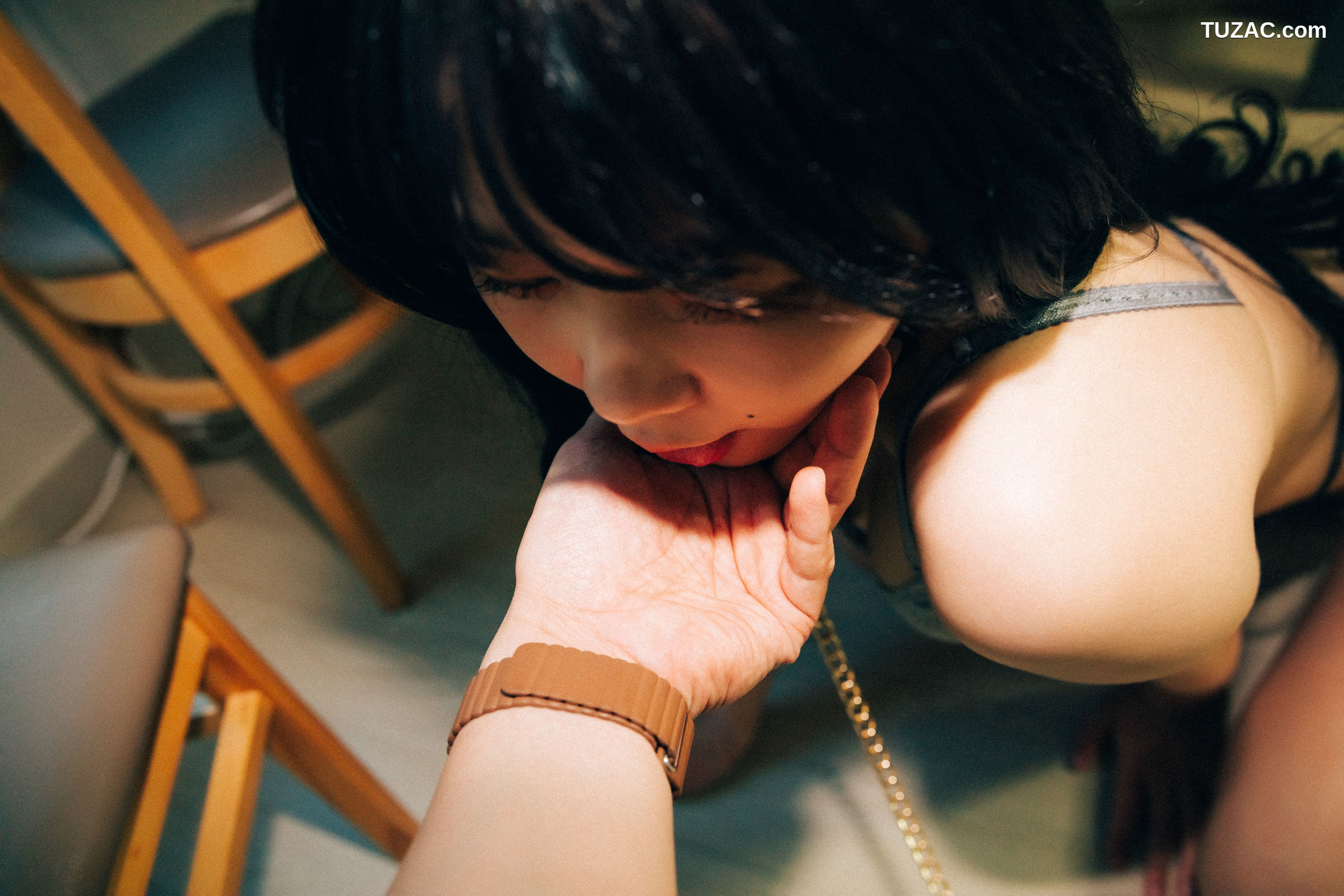 韩国美女-琪雅-Zia-触摸加肛塞-Touch-Anal-Plug-Loozy