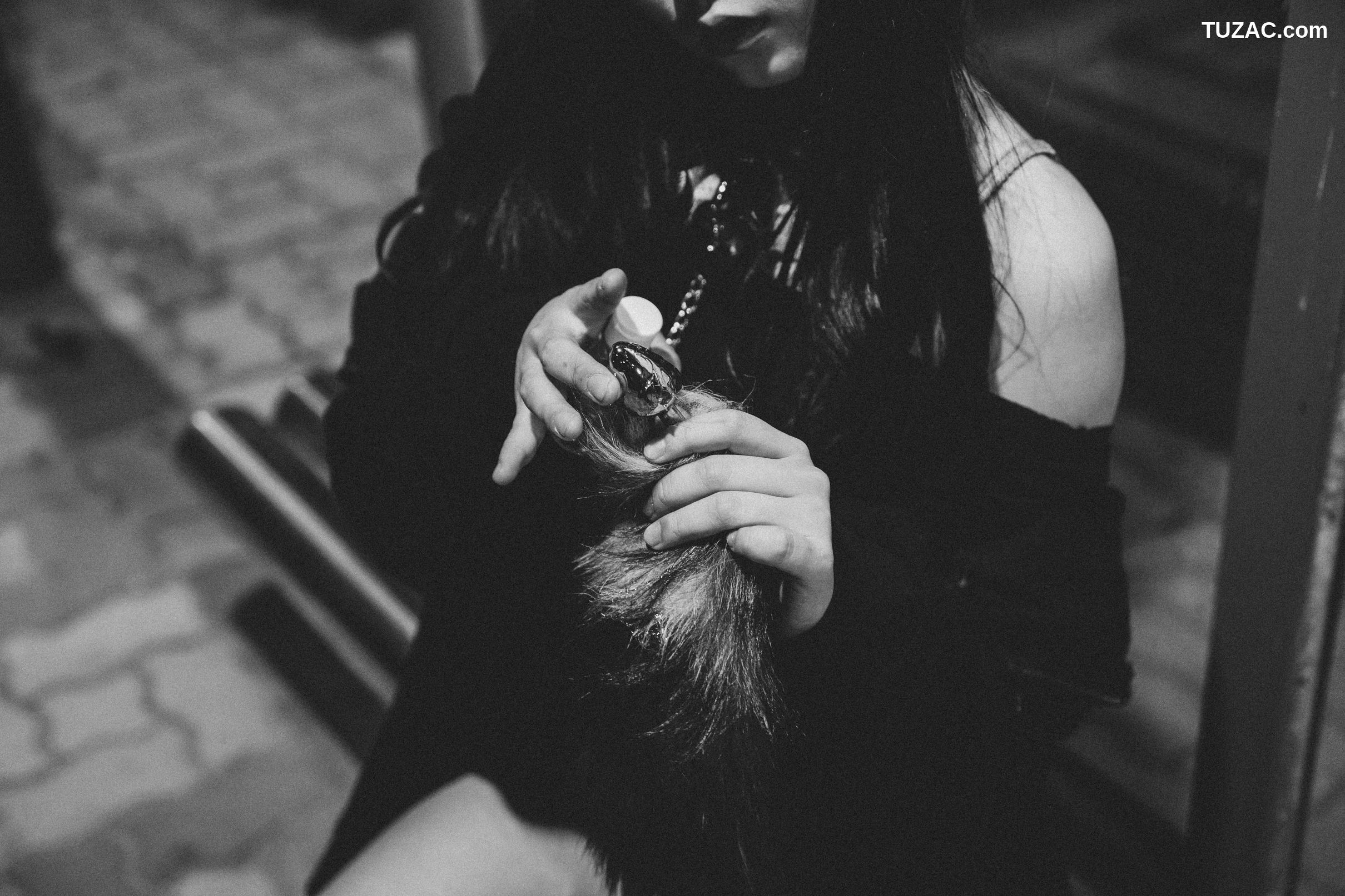 韩国美女-琪雅-Zia-触摸加肛塞-Touch-Anal-Plug-Loozy