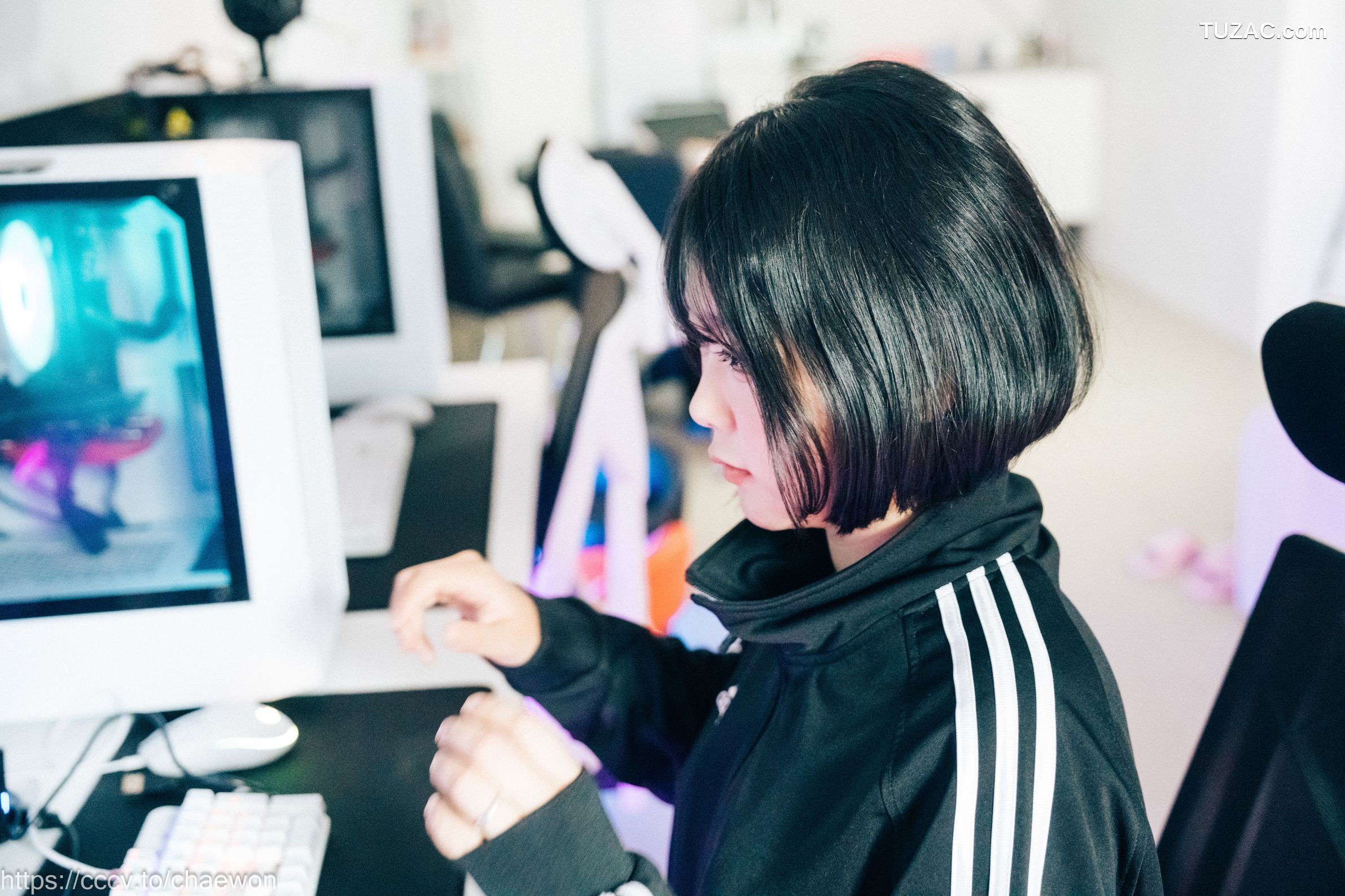 韩国美女-琪雅-Zia-지아-电玩少女-PC-Room-with-SP-第1辑-Loozy