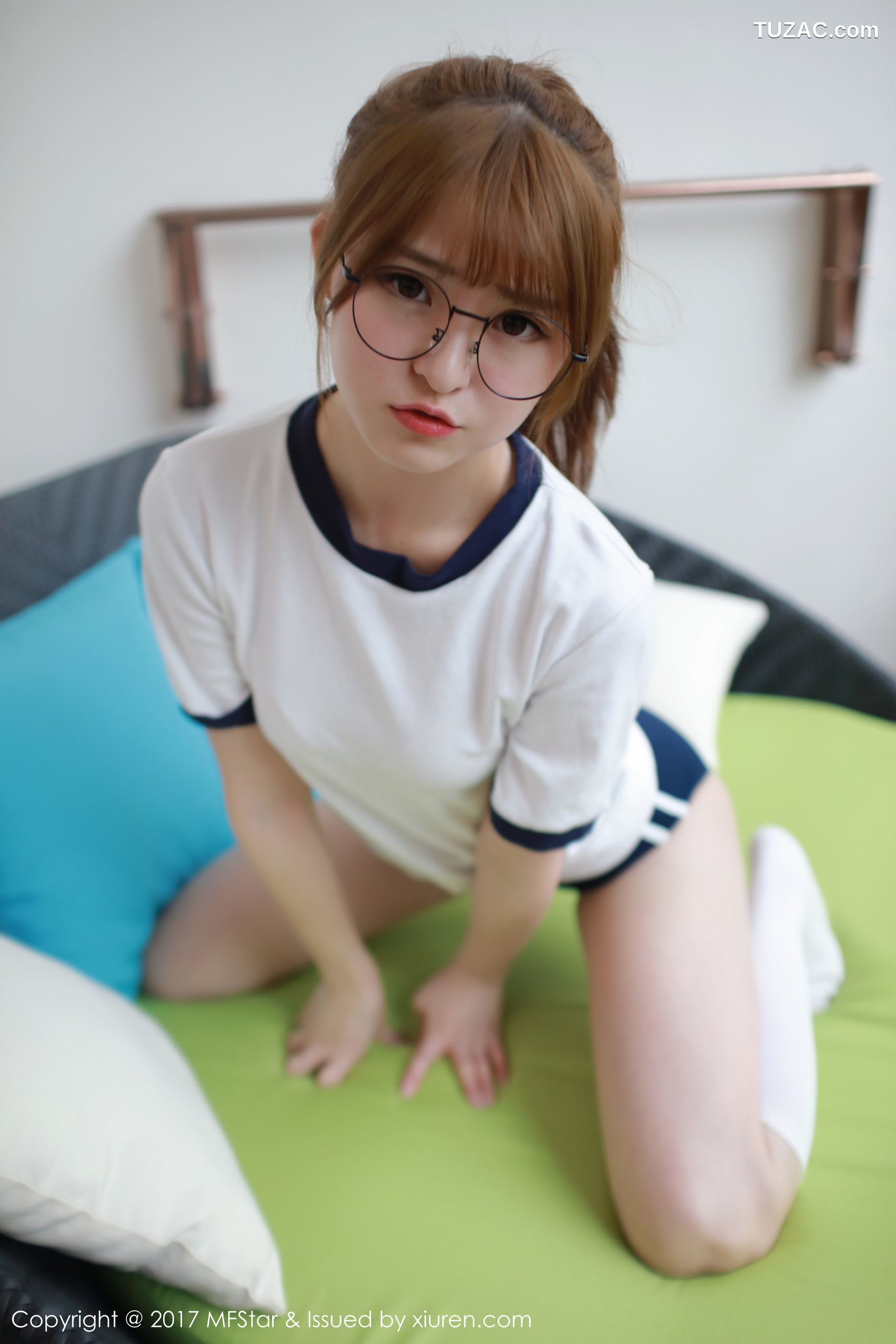 MFStar模范学院-090-伊小七momo