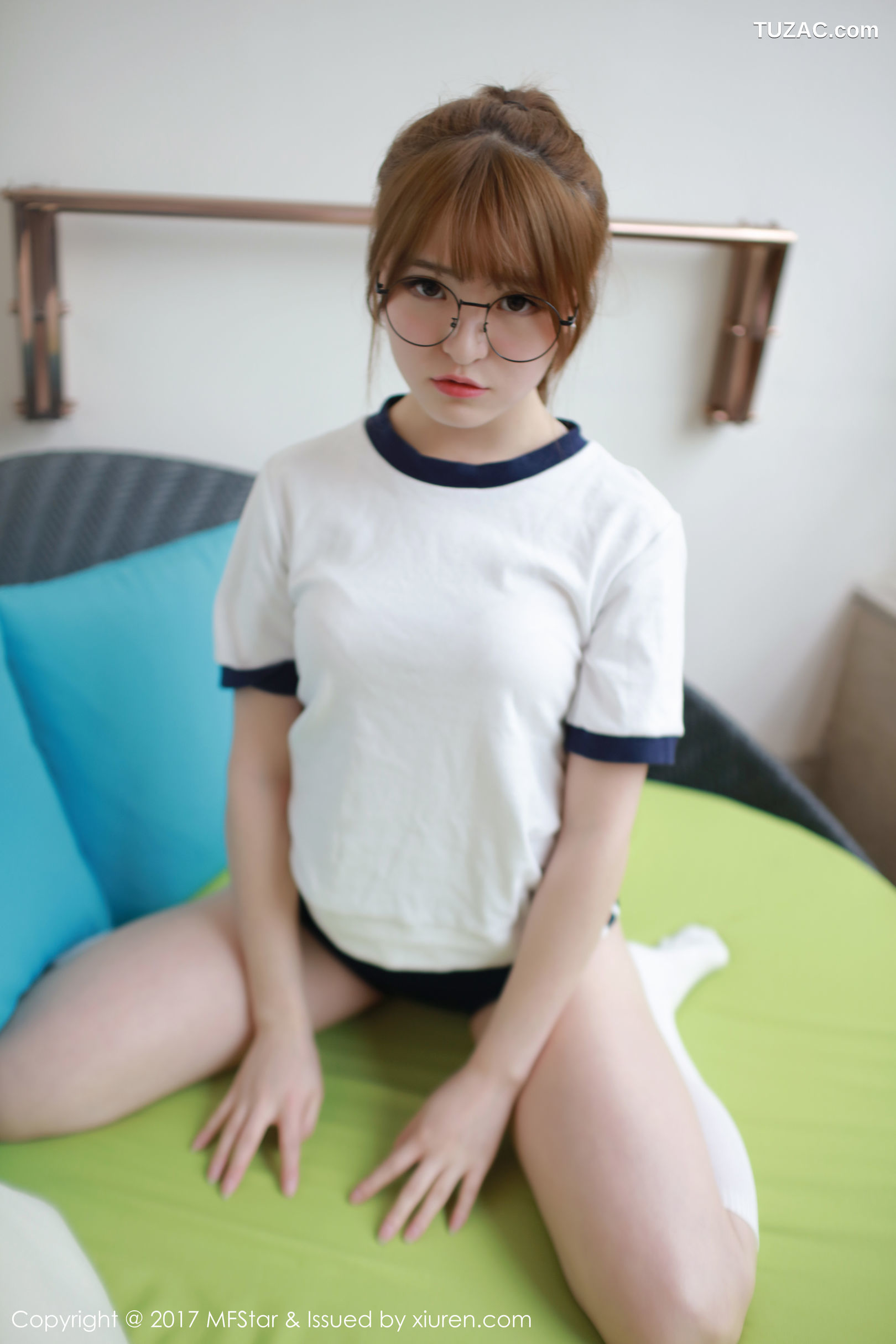 MFStar模范学院-090-伊小七momo