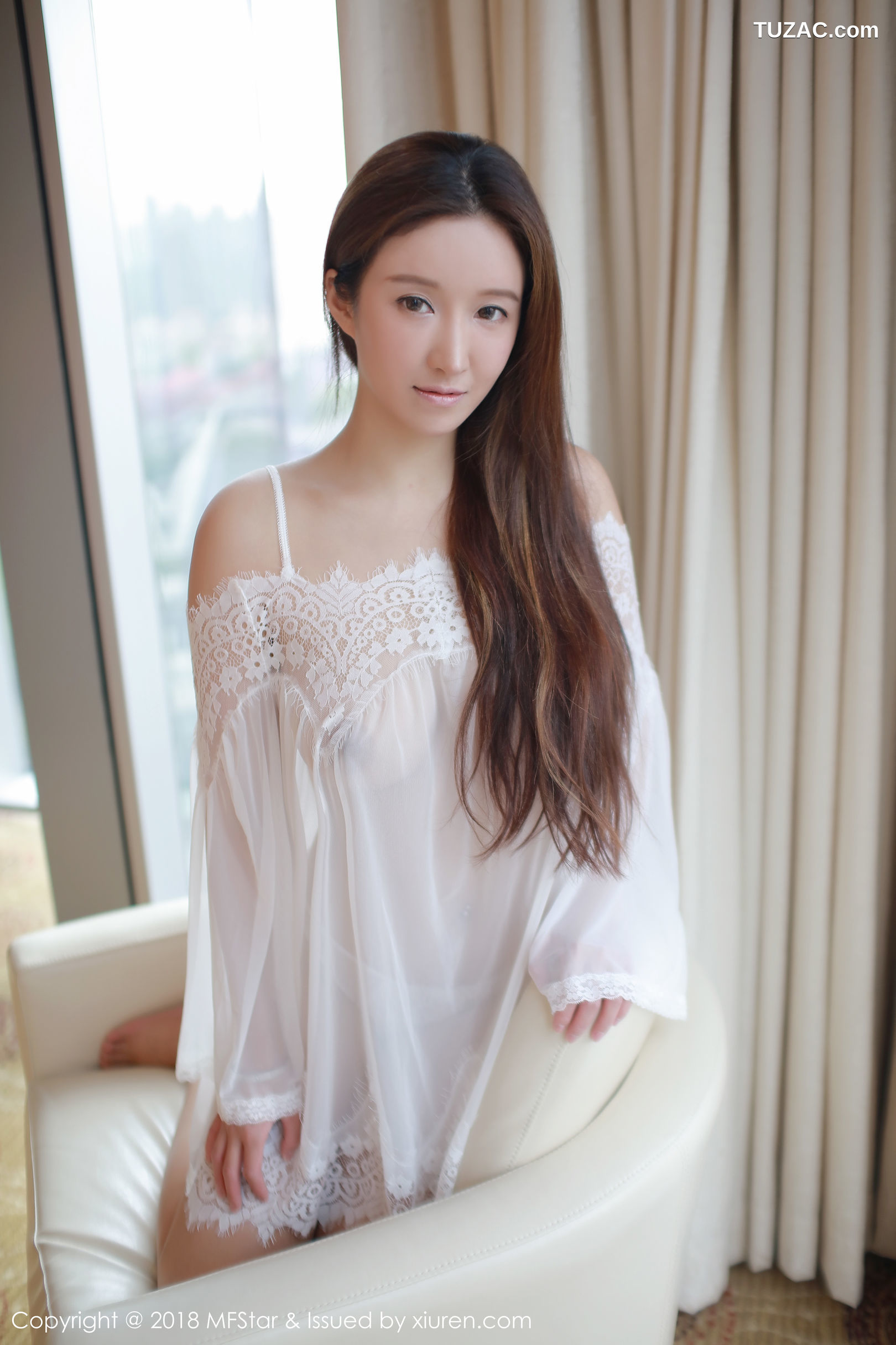 MFStar模范学院-166-微博红人jennanni_jen-若隐若现的春色乍泄