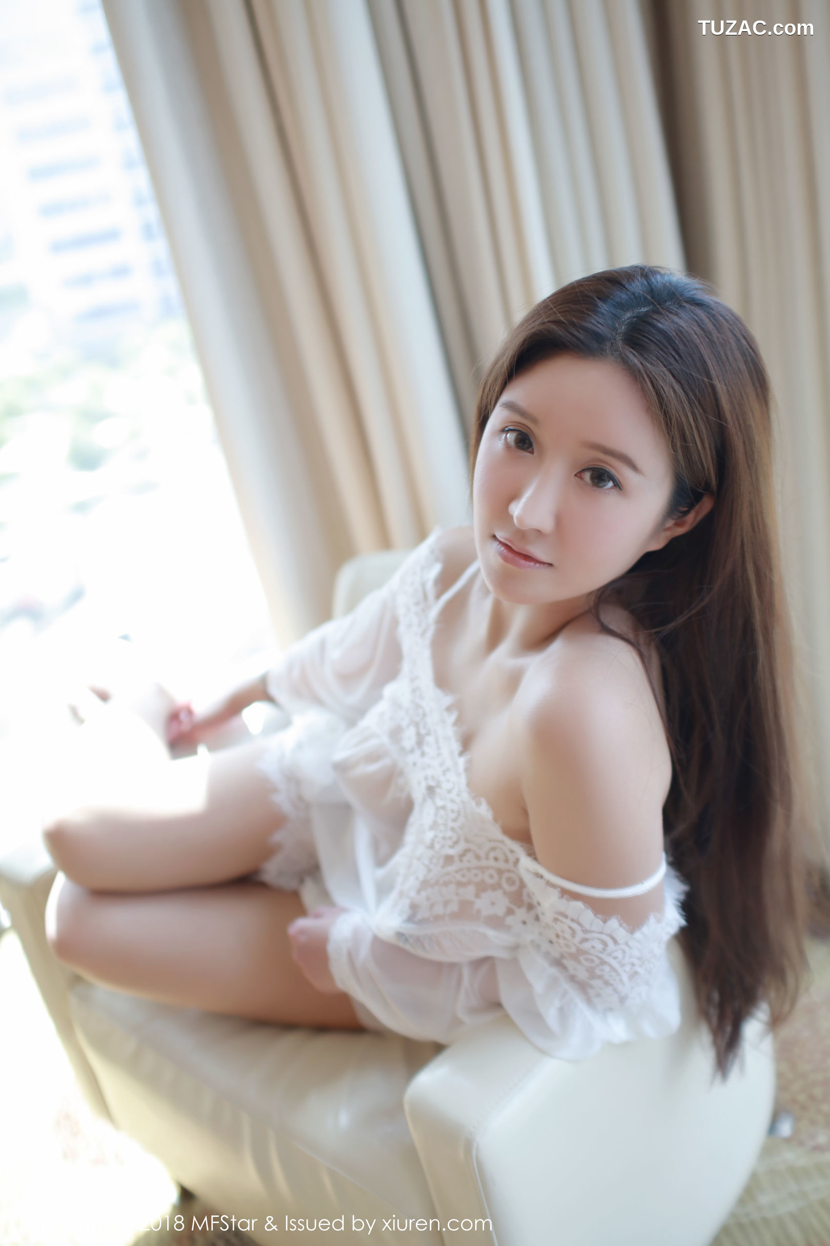 MFStar模范学院-166-微博红人jennanni_jen-若隐若现的春色乍泄