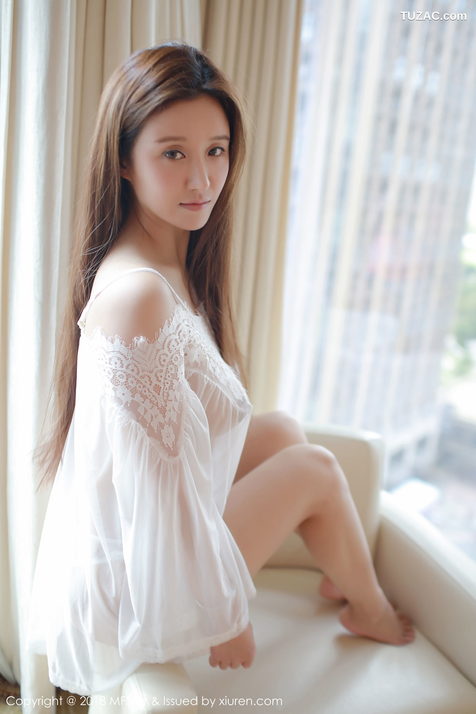 MFStar模范学院-166-微博红人jennanni_jen-若隐若现的春色乍泄