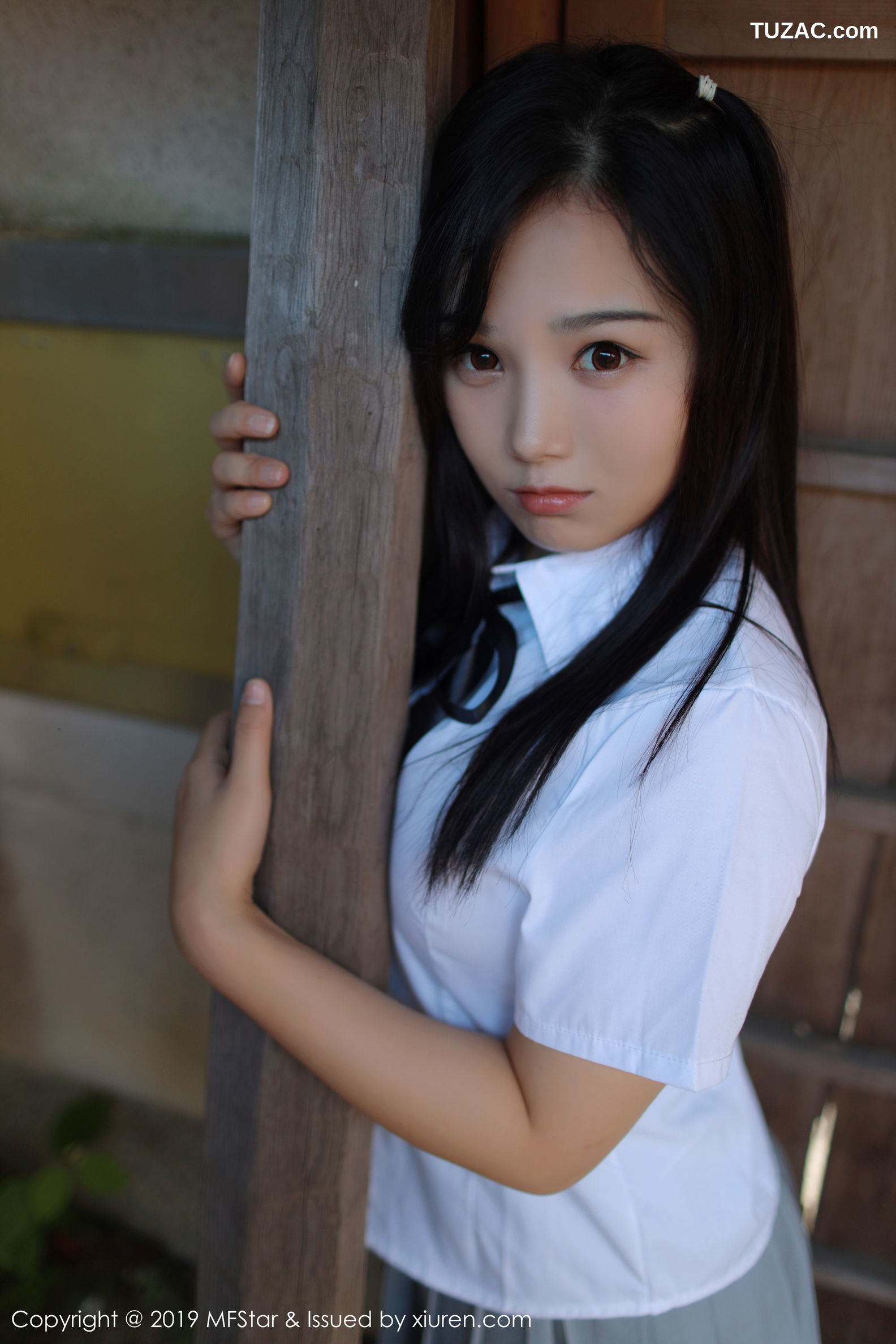 MFStar模范学院-193-徐微微mia套图