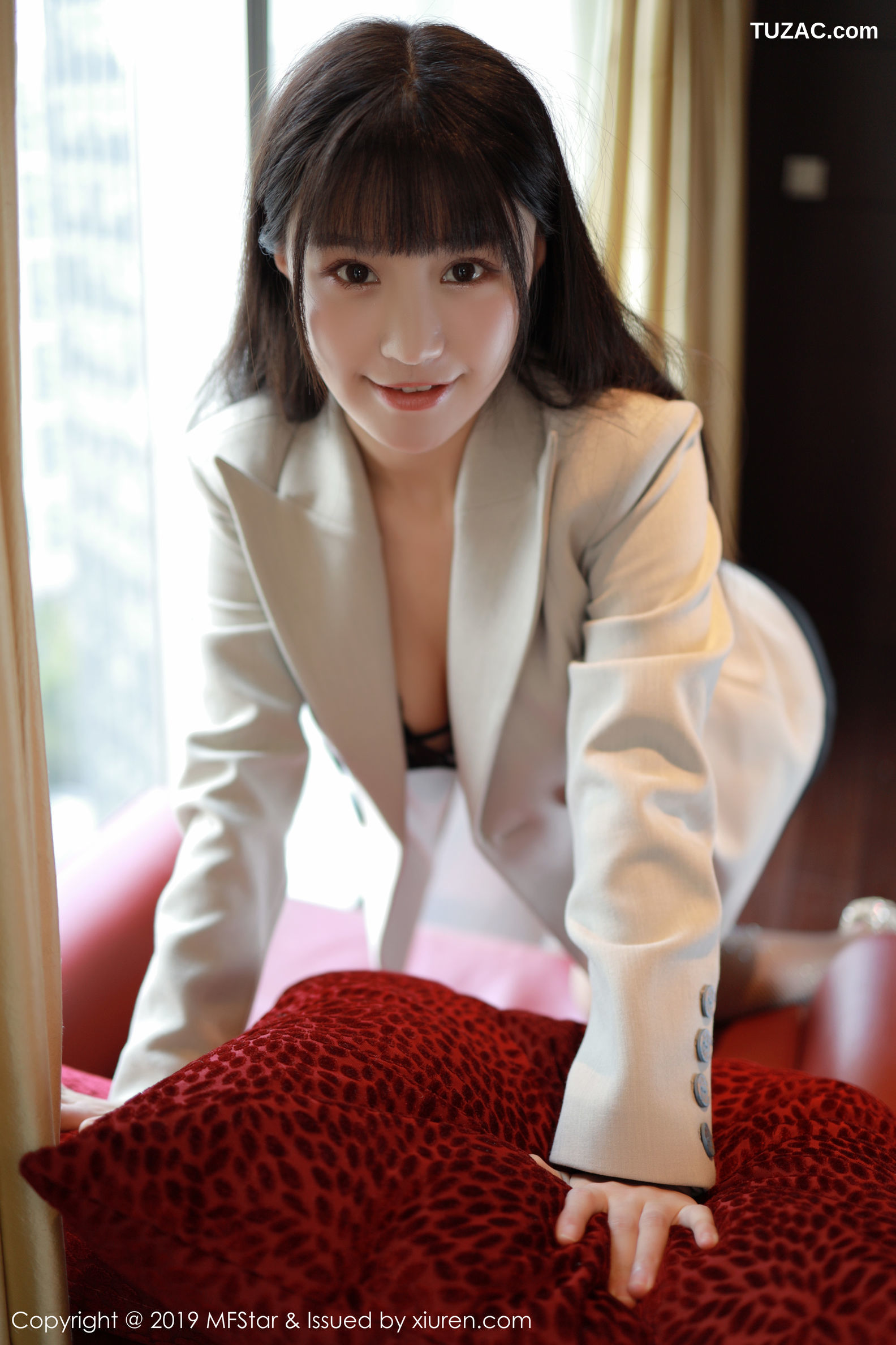 MFStar模范学院-224-flower朱可儿套图