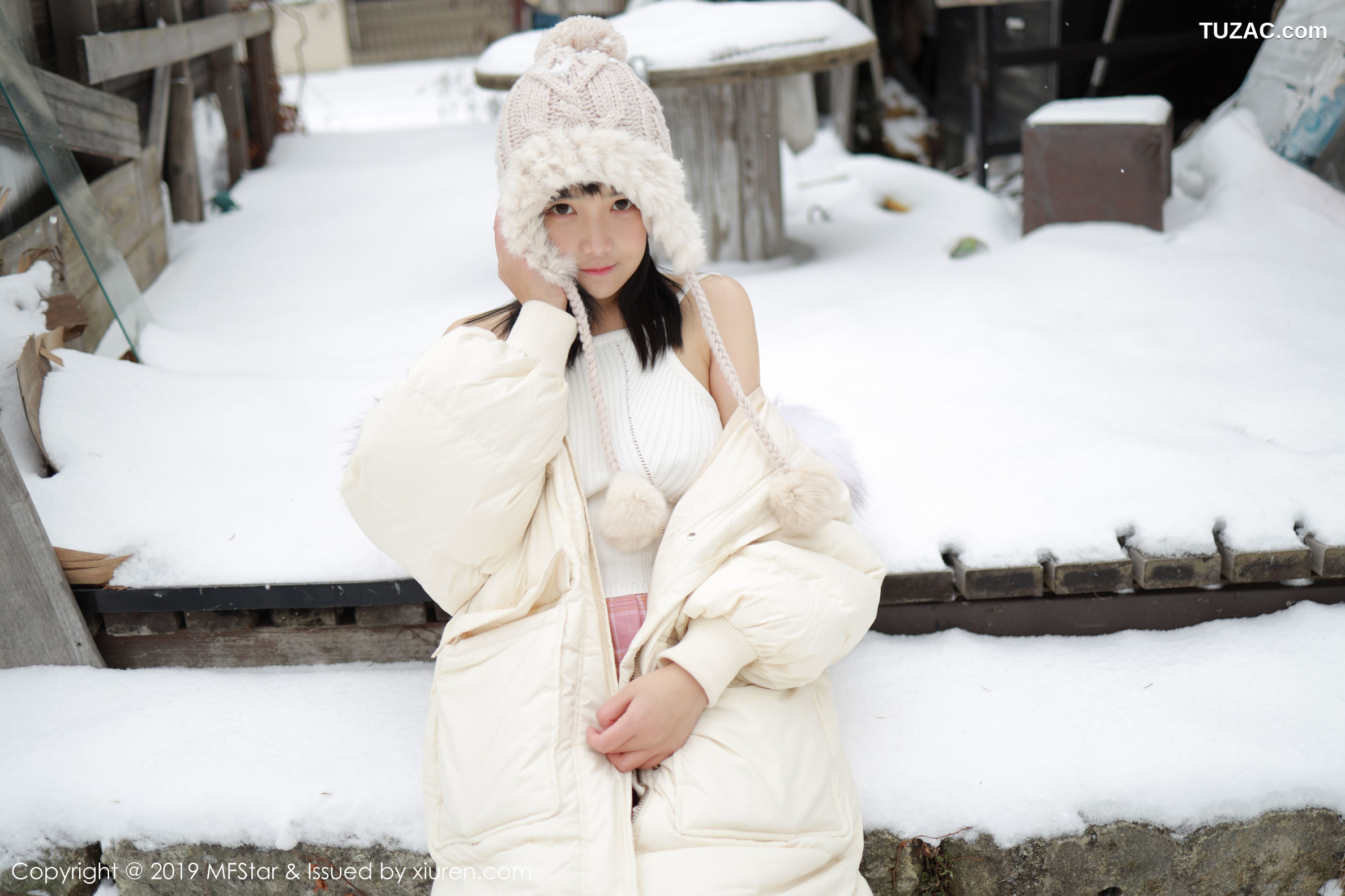 MFStar模范学院-246-徐微微套图