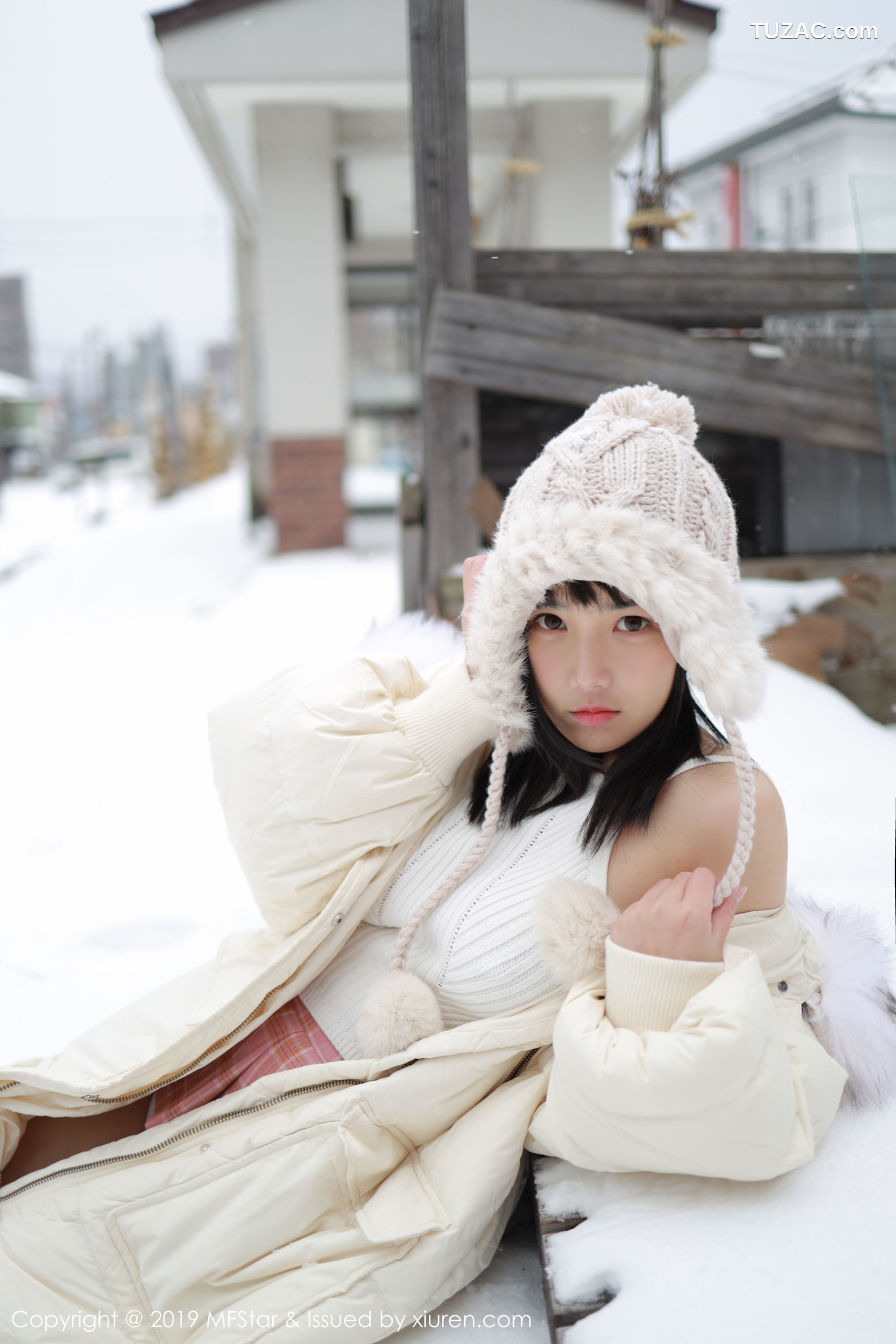 MFStar模范学院-246-徐微微套图