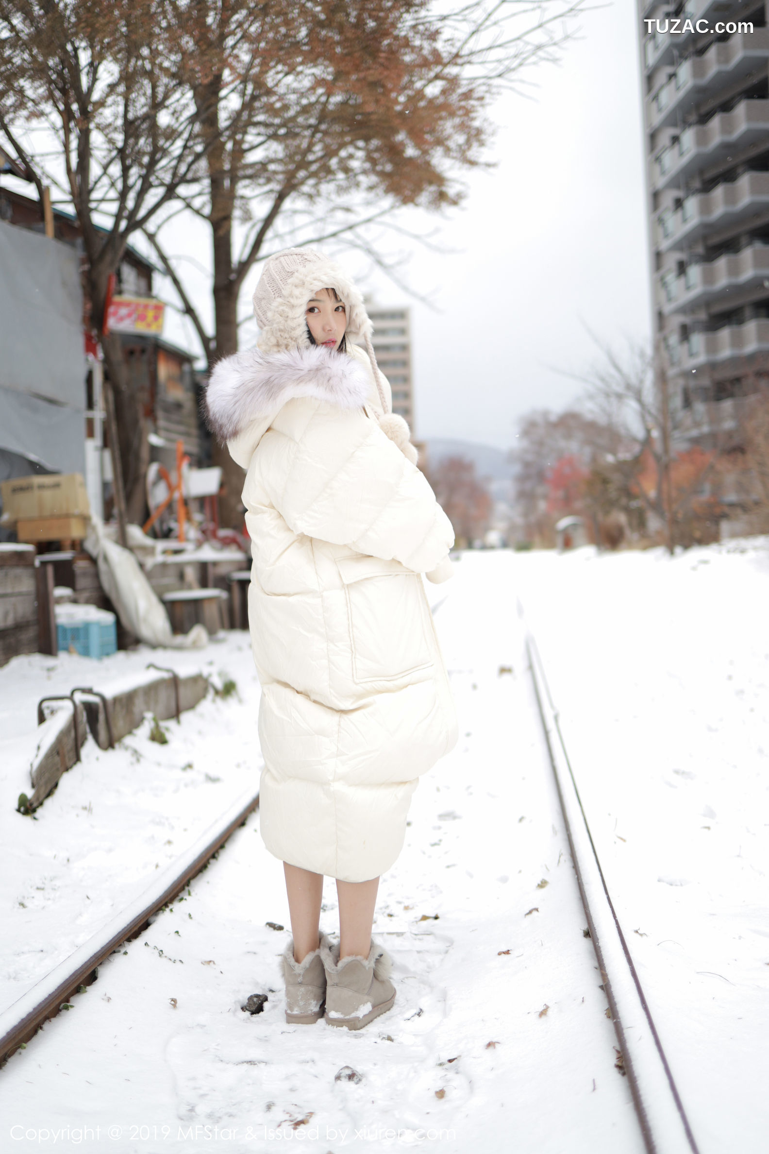 MFStar模范学院-246-徐微微套图