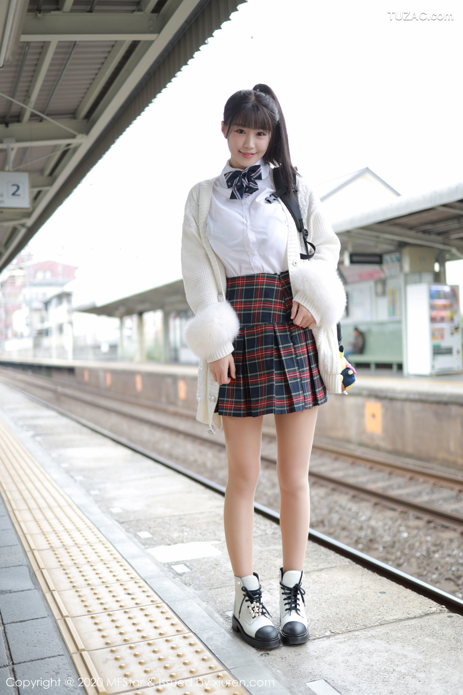 MFStar模范学院-259-朱可儿flower大尺度套图