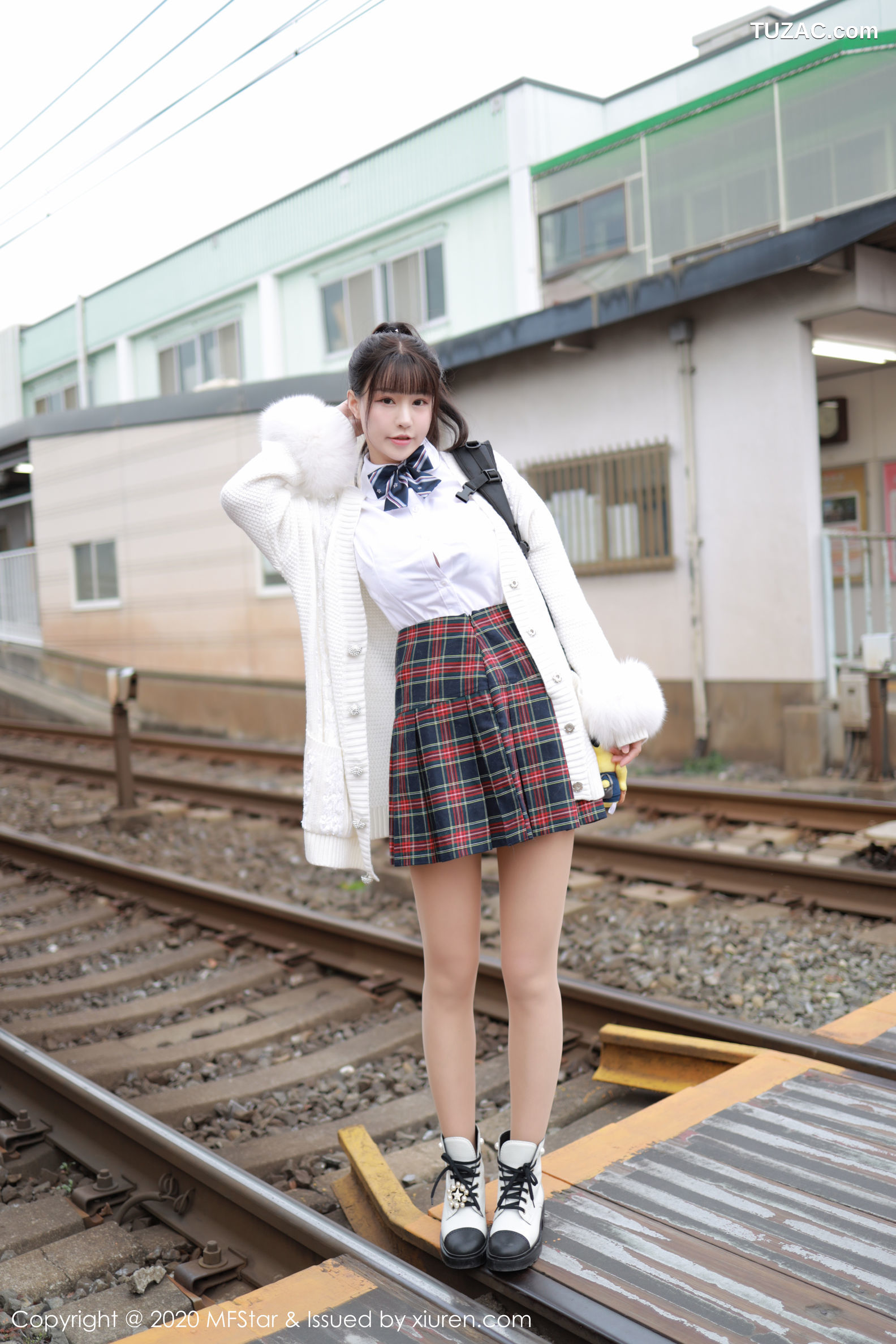 MFStar模范学院-259-朱可儿flower大尺度套图