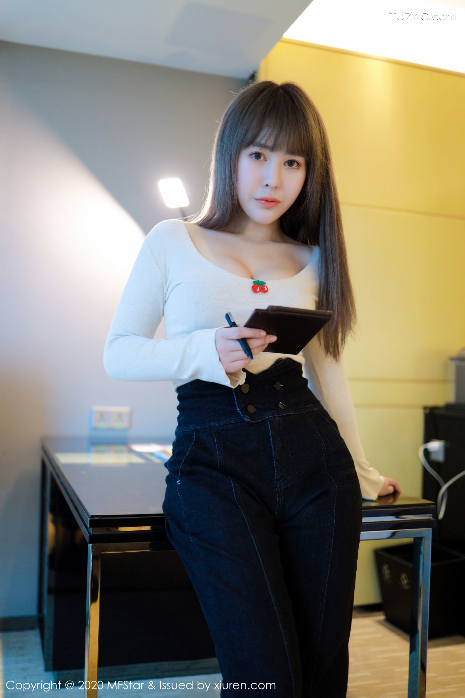 MFStar模范学院-284-艾莉Evelyn-性感白色内衣