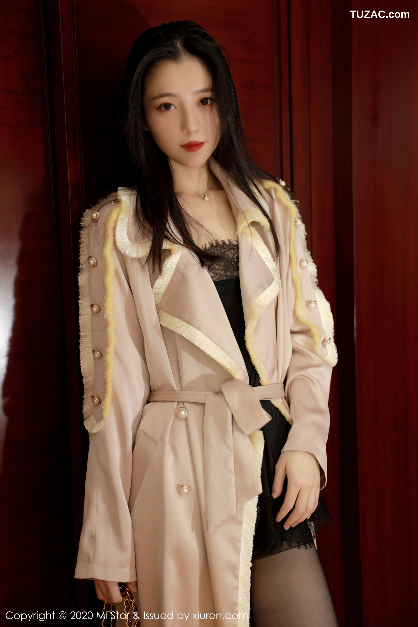 MFStar模范学院-325-言沫套图