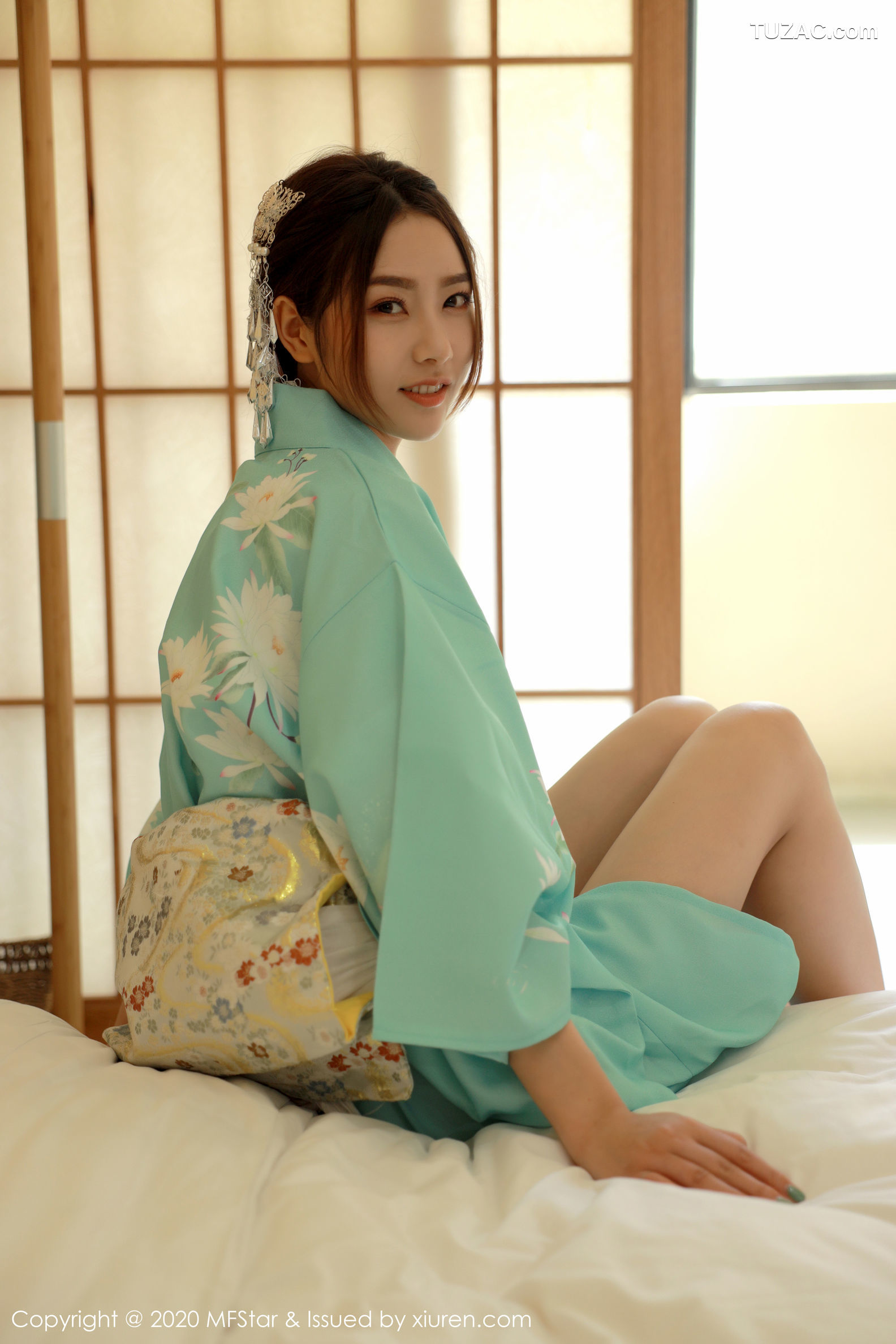 MFStar模范学院-332-方子萱-鲜艳韵味的和服