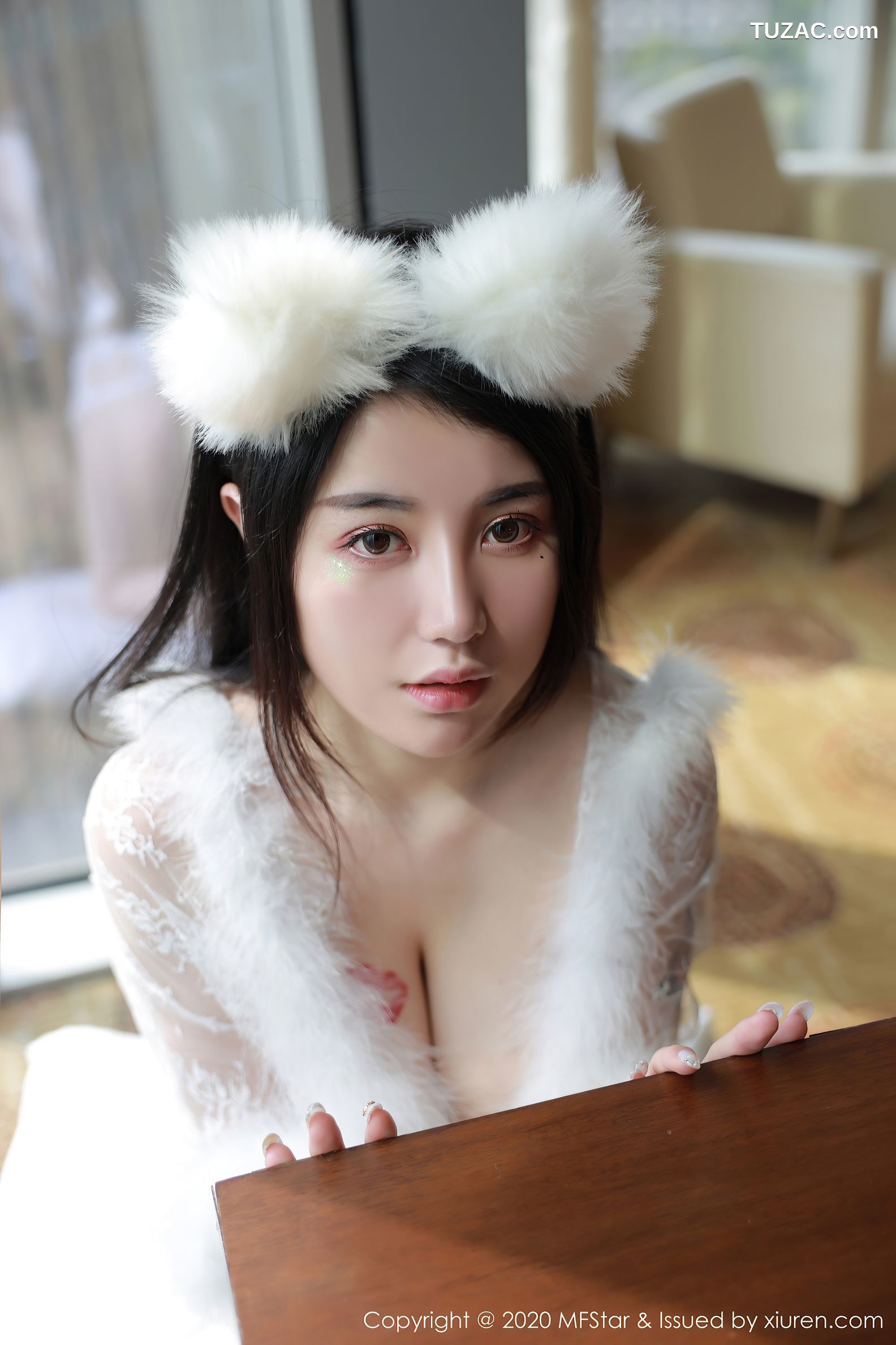 MFStar模范学院-353-美七mia大尺度套图