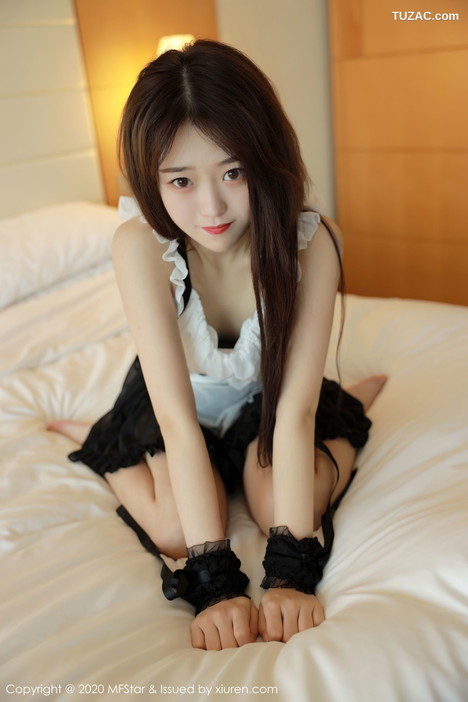 MFStar模范学院-387-小奶瓶呜鸣-娇柔欲滴软妹子