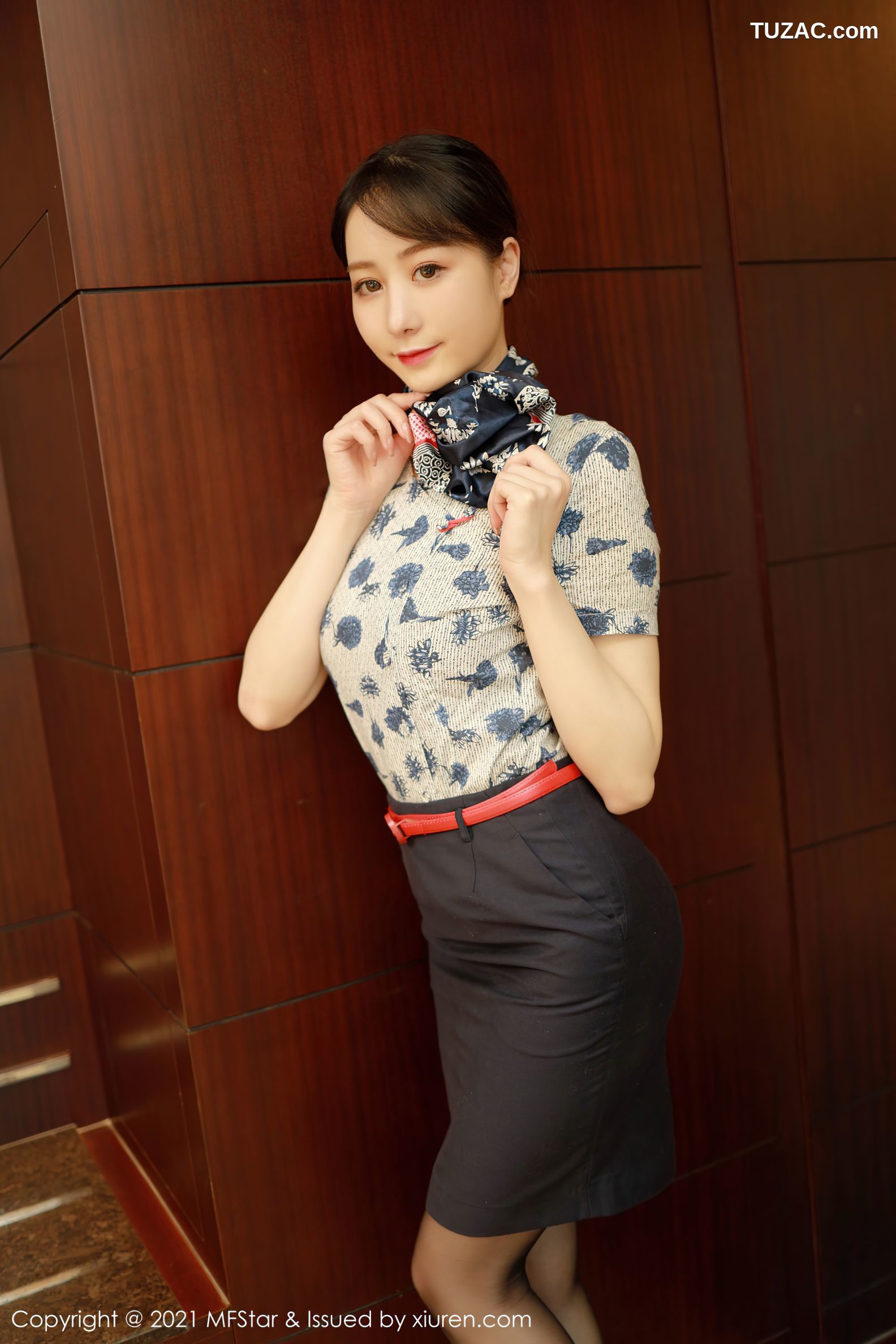 MFStar模范学院-450-水水er-空姐制服翘臀情趣捆绑-2021.01.29
