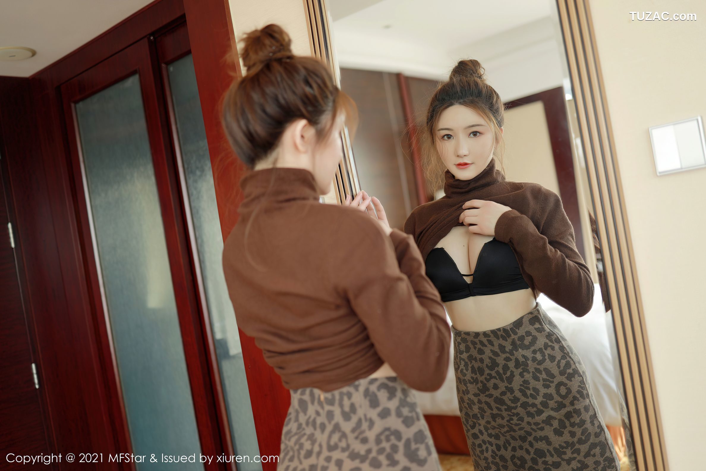 MFStar模范学院-465-婠婠么-都市OL风格肉丝裤袜-2021.03.08