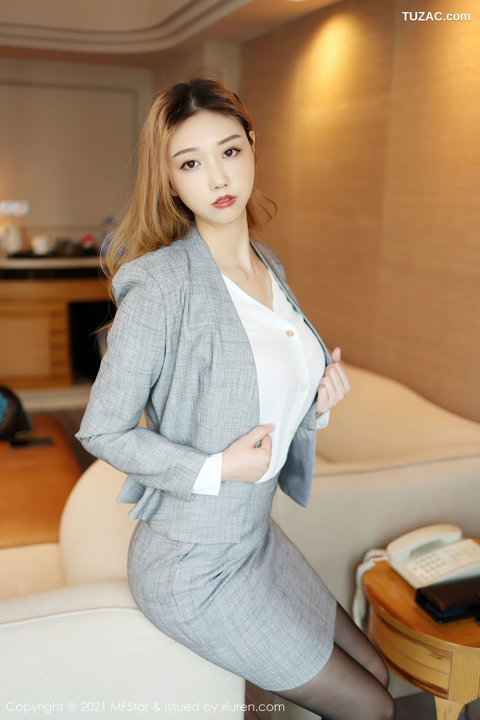 MFStar模范学院-475-芊澄-职业制服黑丝-2021.03.29