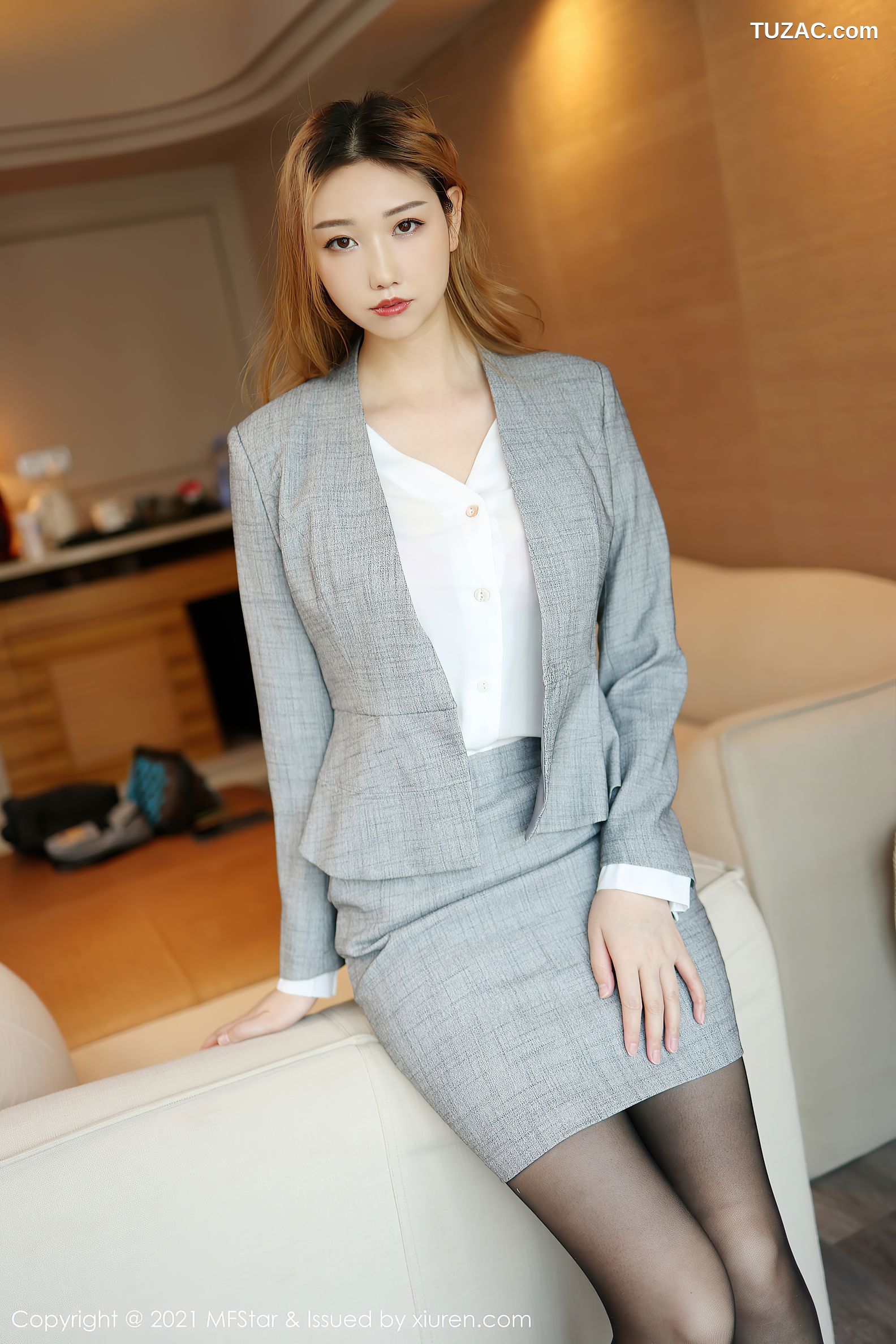 MFStar模范学院-475-芊澄-职业制服黑丝-2021.03.29