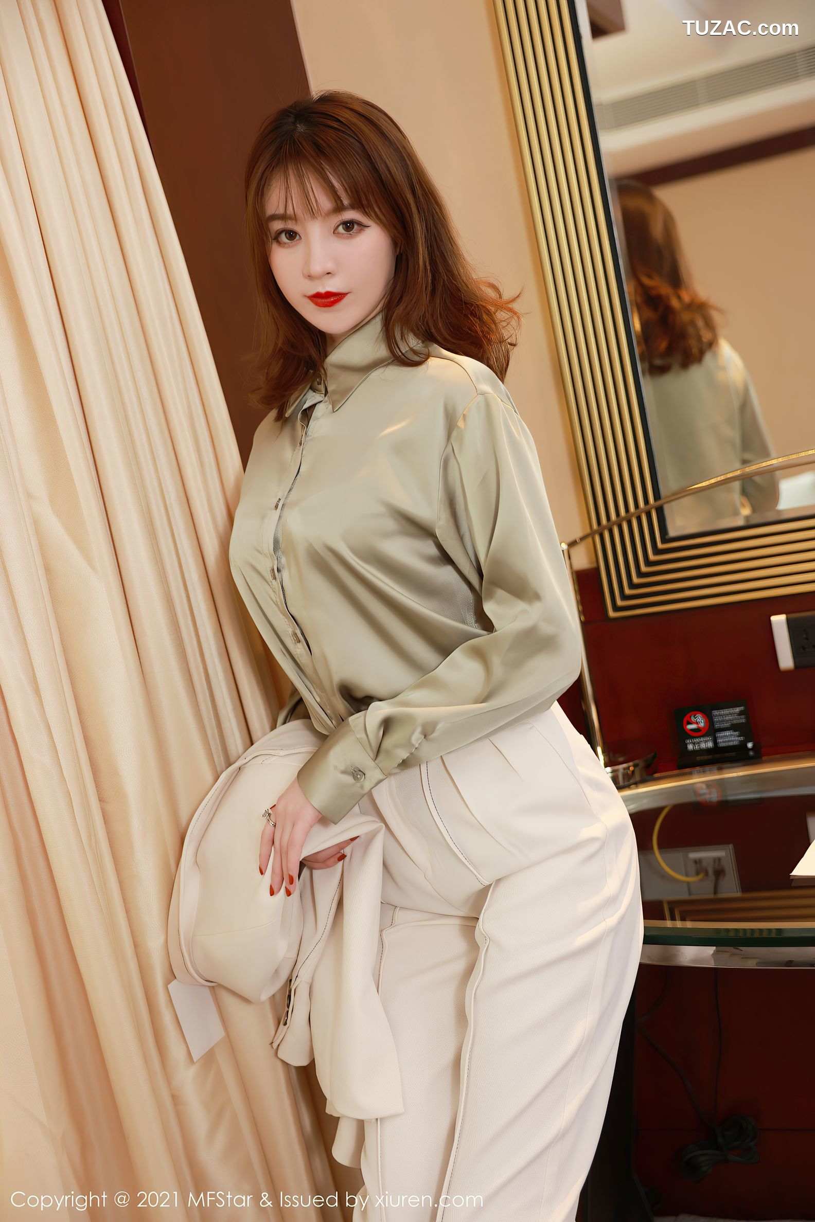 MFStar模范学院-485-Yoo优优-职场西装豹纹内衣-2021.04.23