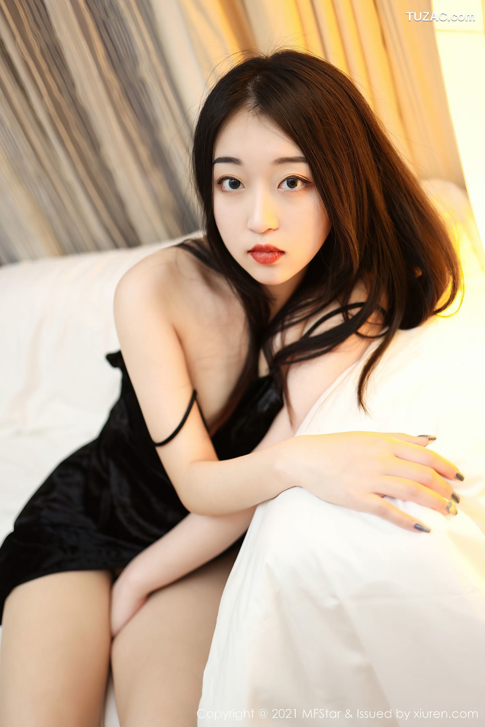 MFStar模范学院-486-人间荒糖-匿名-模特合集-性感内衣系列-2021.04.25