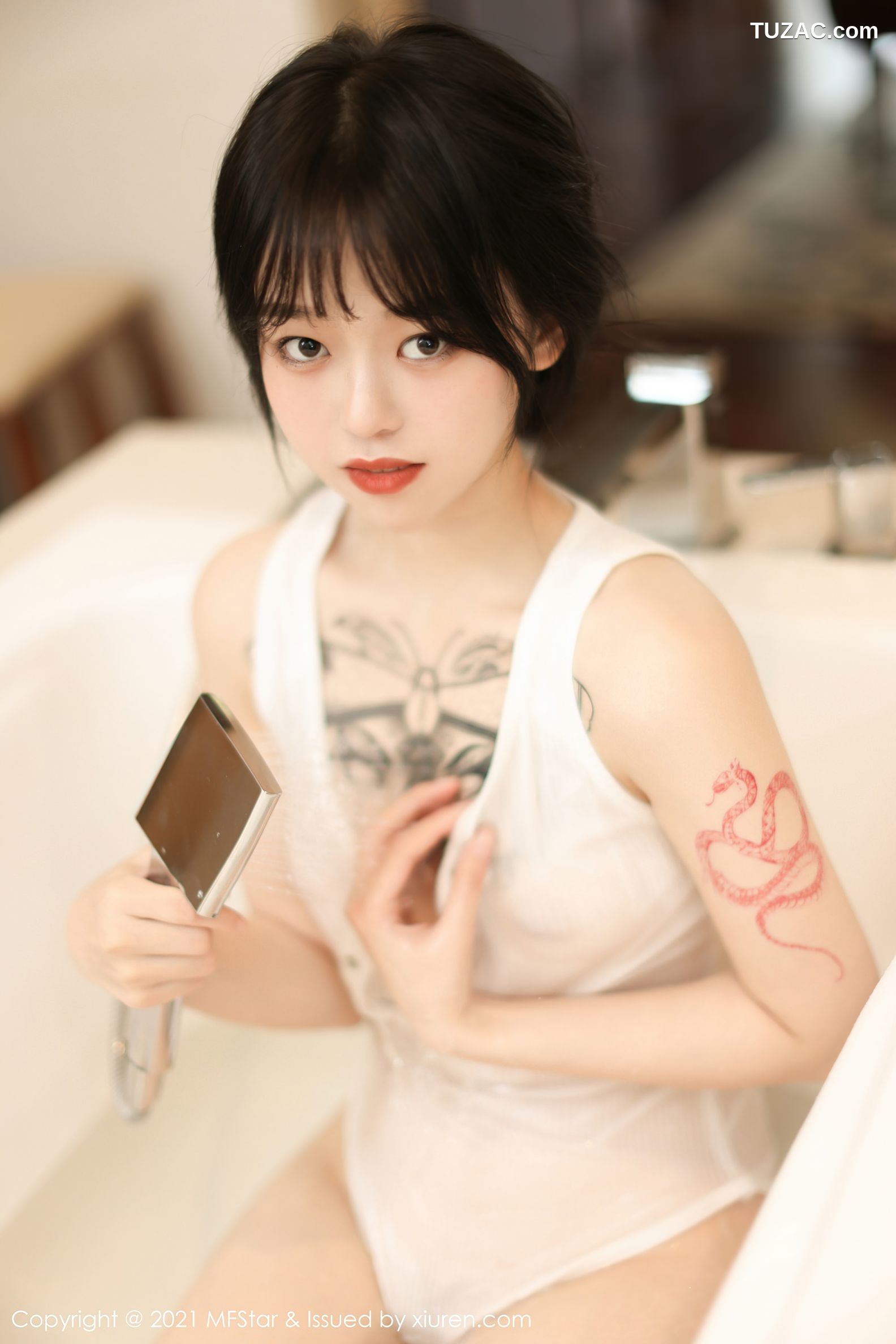 MFStar模范学院-496-奶瓶-丽江旅拍浴缸白色高叉连体衣湿身-2021.05.17