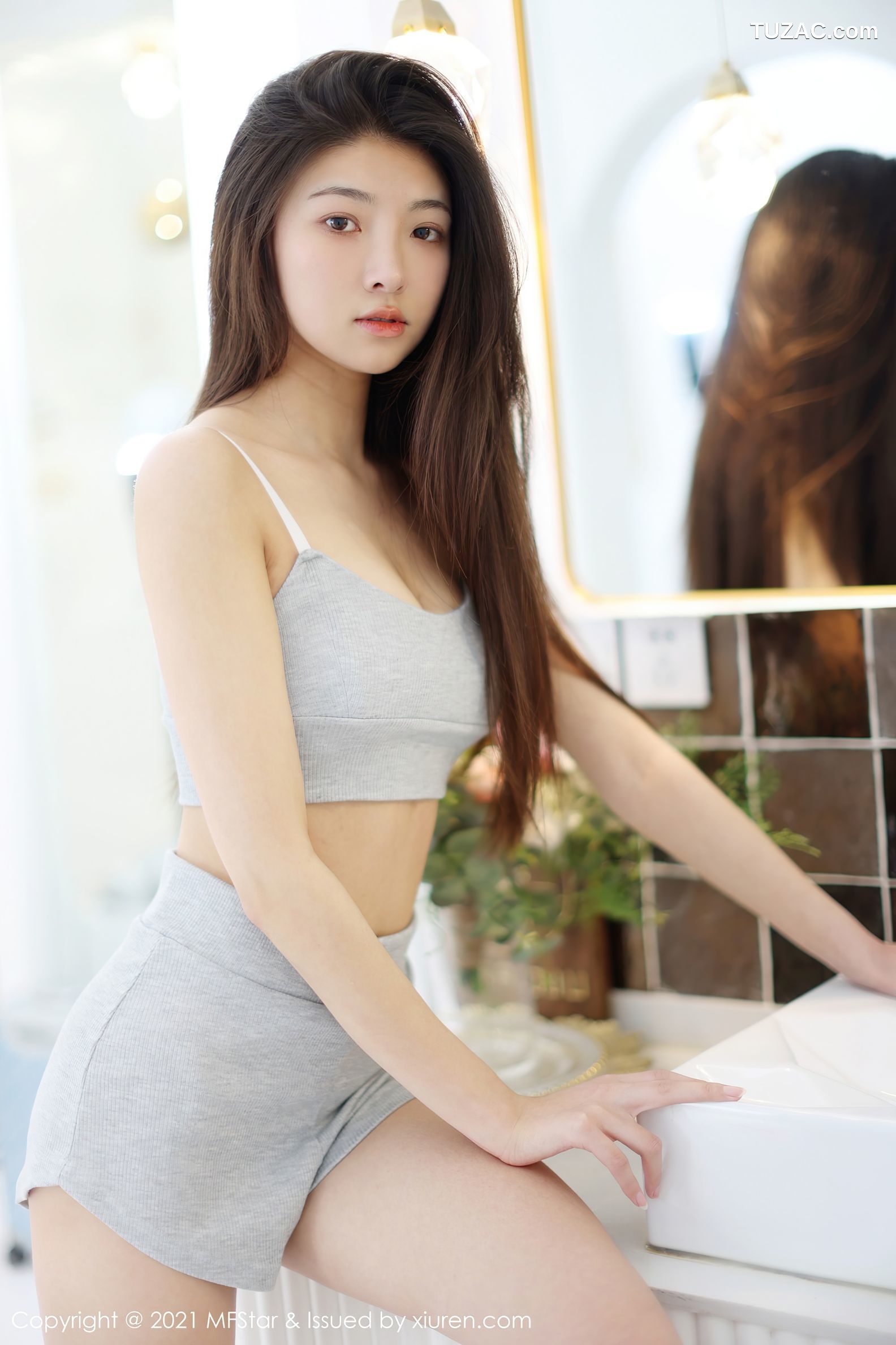 MFStar模范学院-497-Laura苏雨彤-性感运动内衣翘臀-2021.05.21