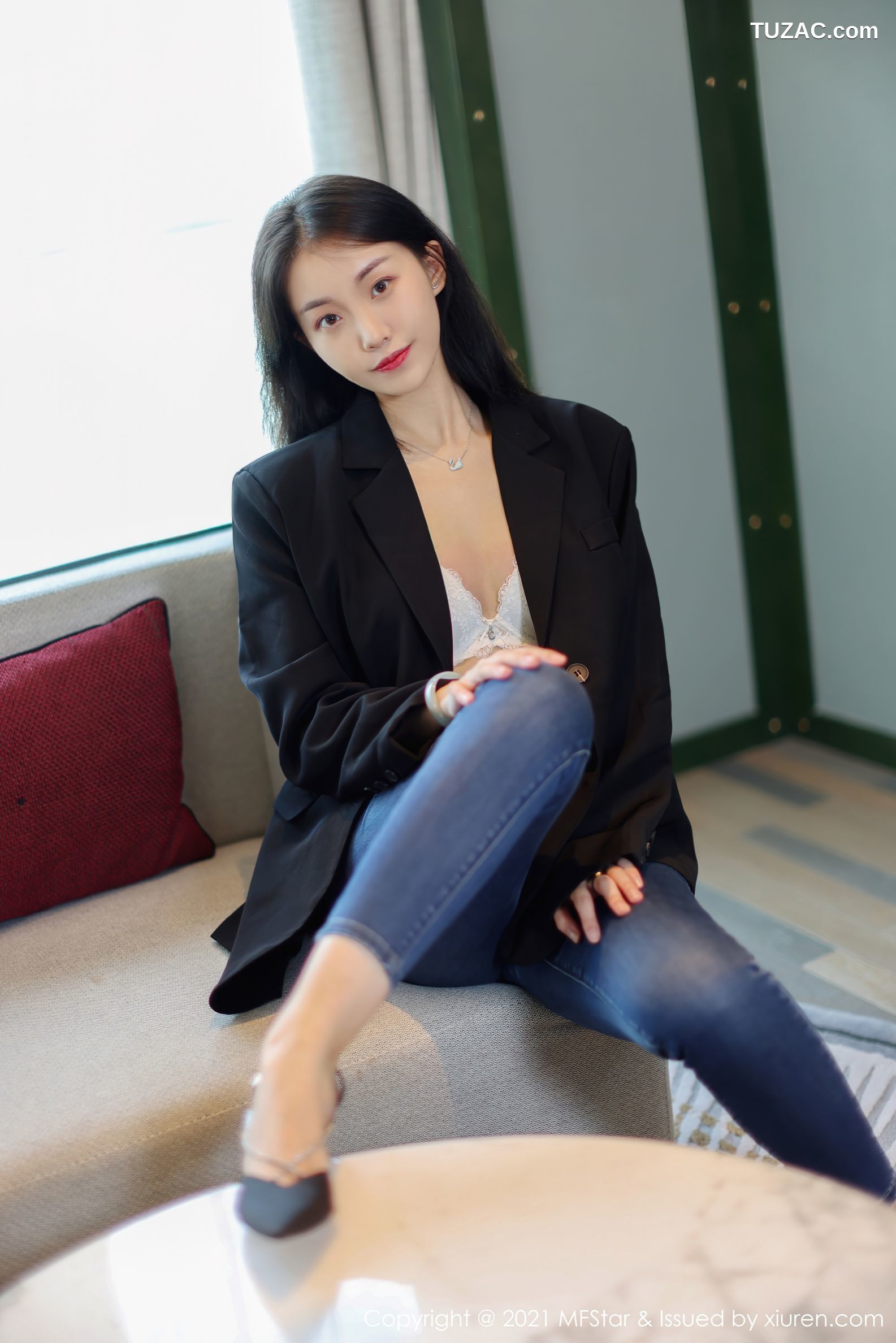 MFStar模范学院-530-一颗甜蛋黄a-牛仔裤蕾丝内衣-2021.08.30