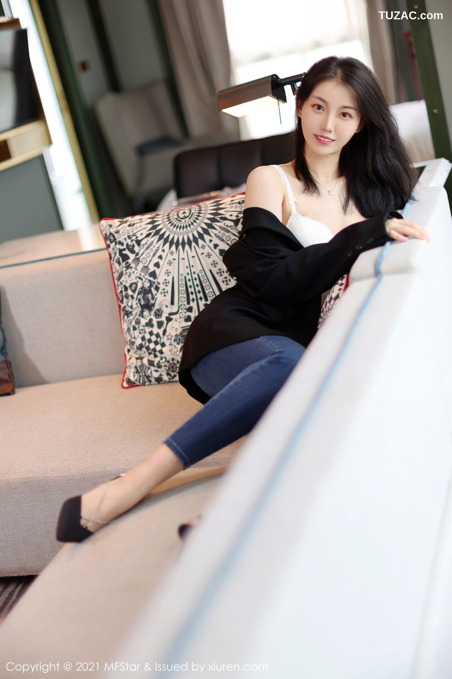 MFStar模范学院-530-一颗甜蛋黄a-牛仔裤蕾丝内衣-2021.08.30