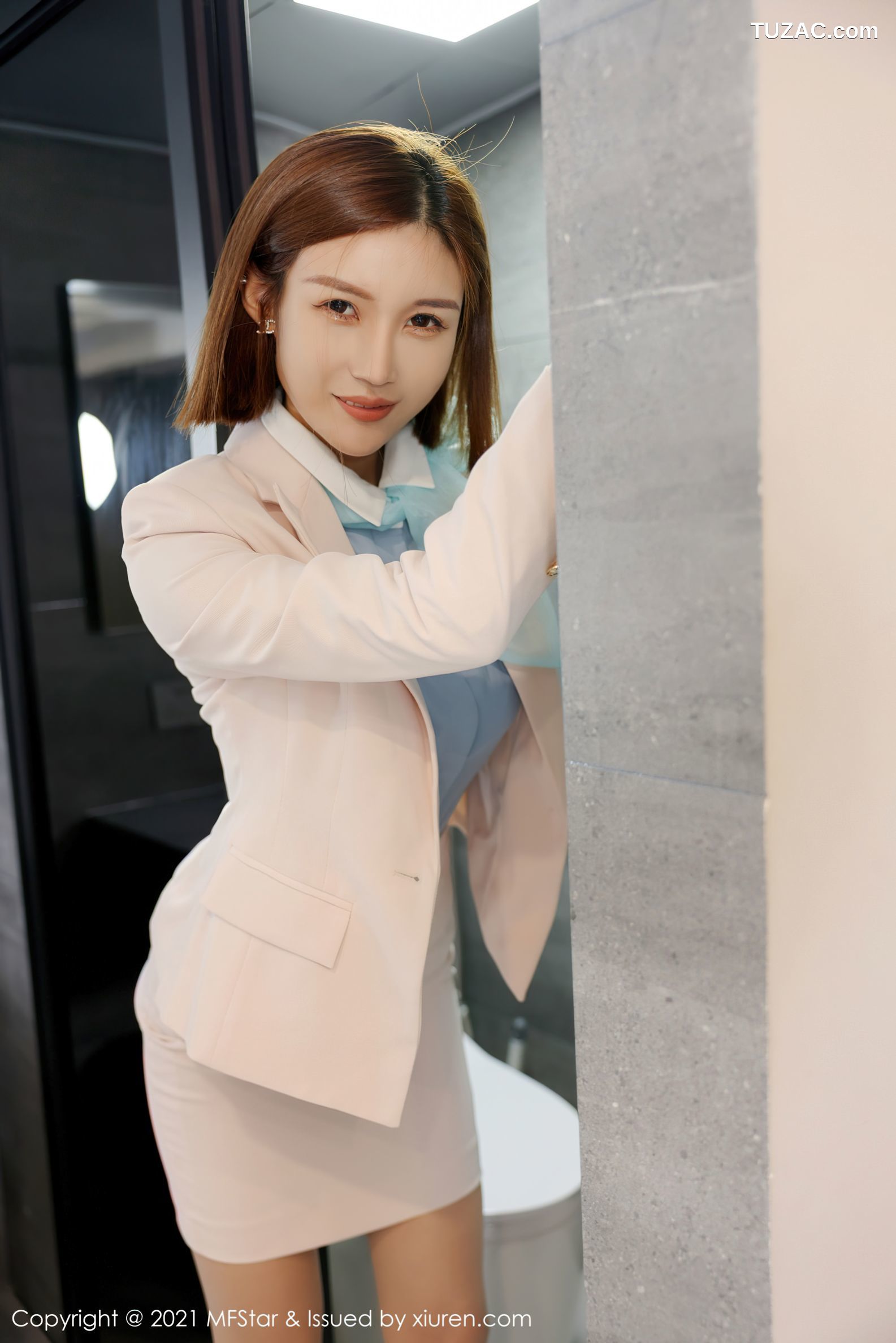 MFStar模范学院-537-王蜜-职场OL制服主题浴室-2021.10.20