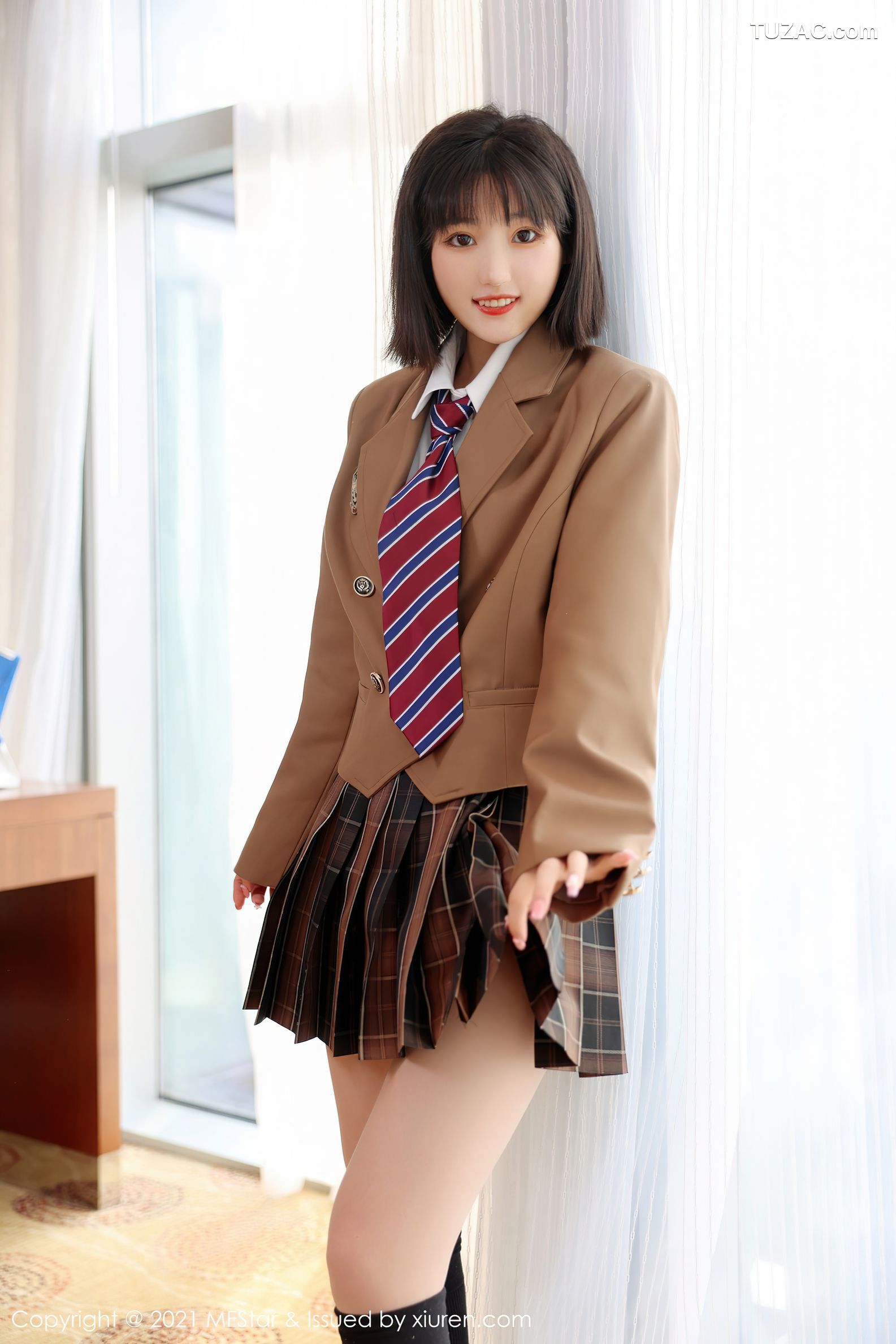 MFStar模范学院-543-甜筒晓彤-居家女友主题粉色内衣肉丝-2021.11.29