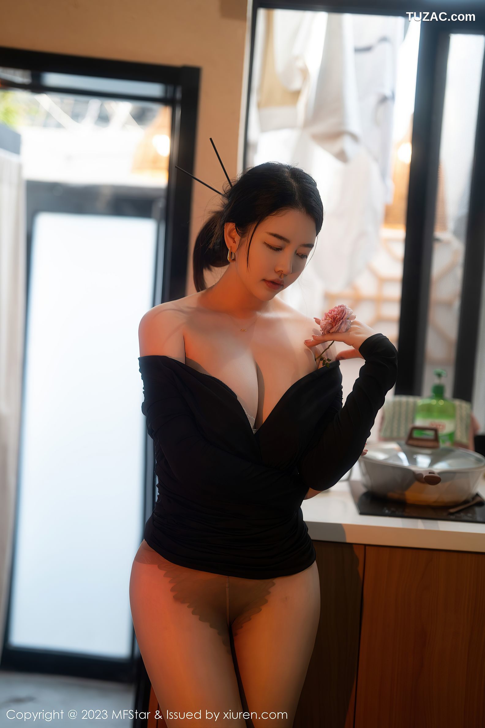 MFStar模范学院-596-樱桃小犊子-黑色低胸服超薄魅惑黑丝