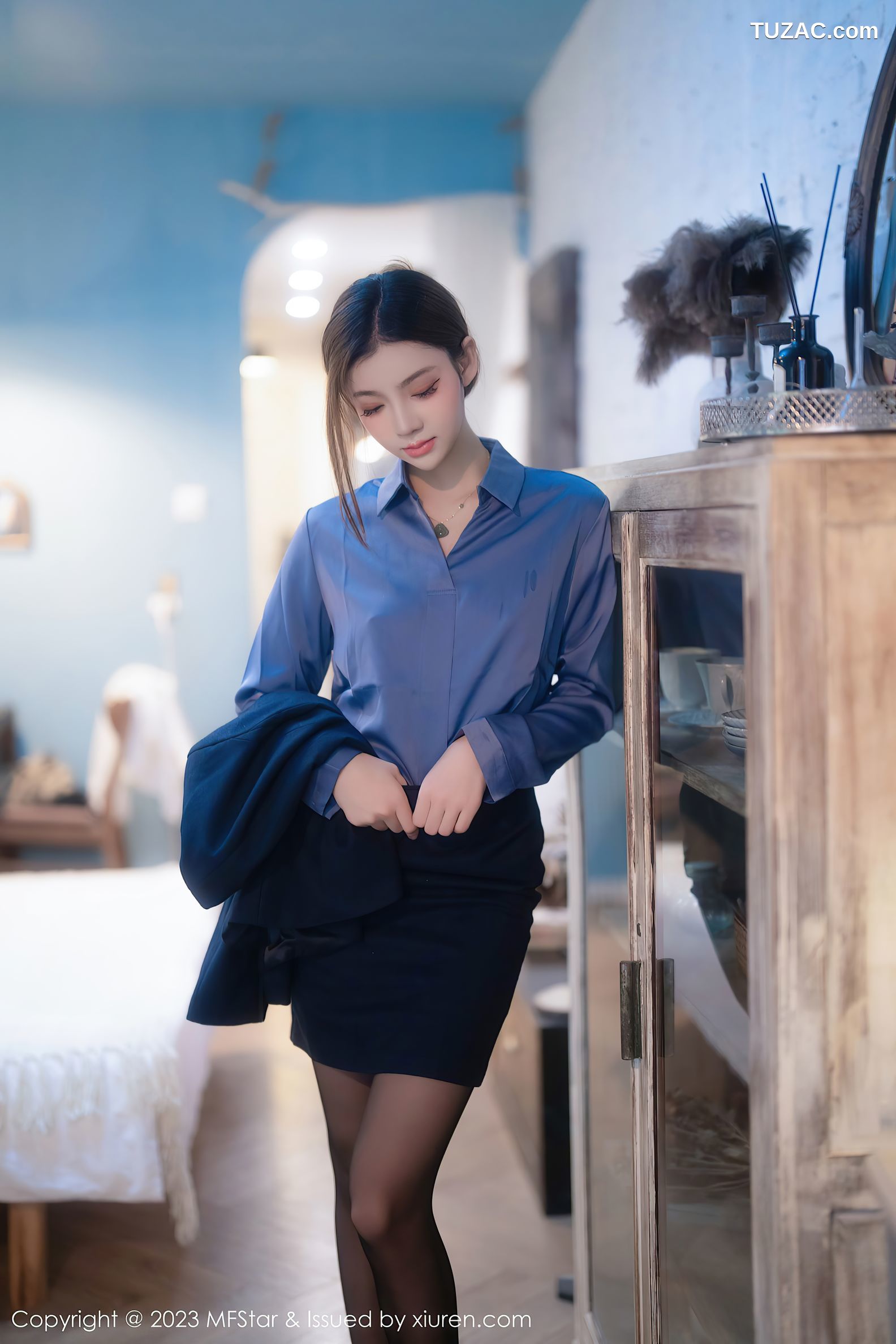 MFStar模范学院-610-加朵babe-黑色短裙-魅惑黑丝