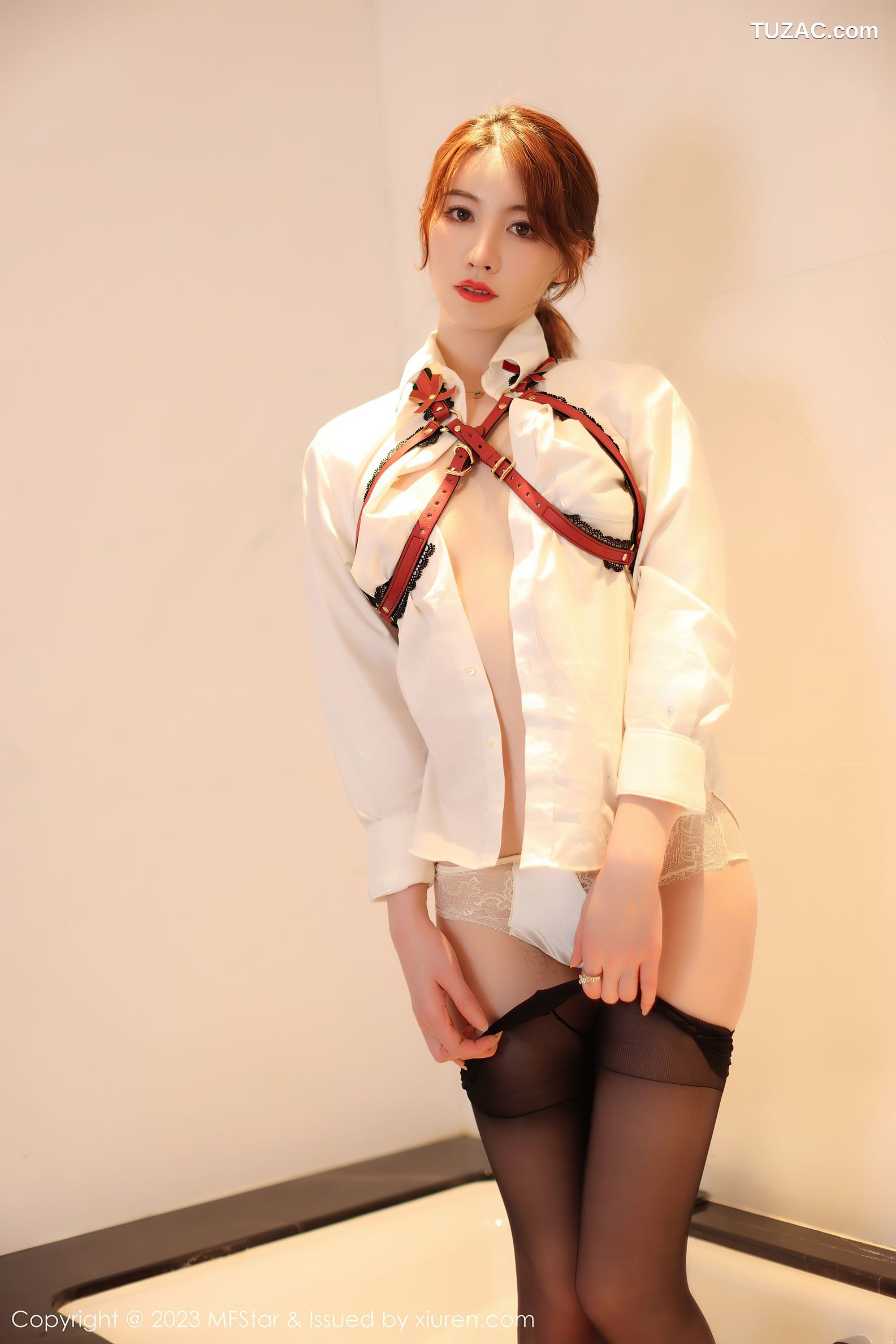 MFStar模范学院-615-yoo优优-情趣白衬衫黑色短裙