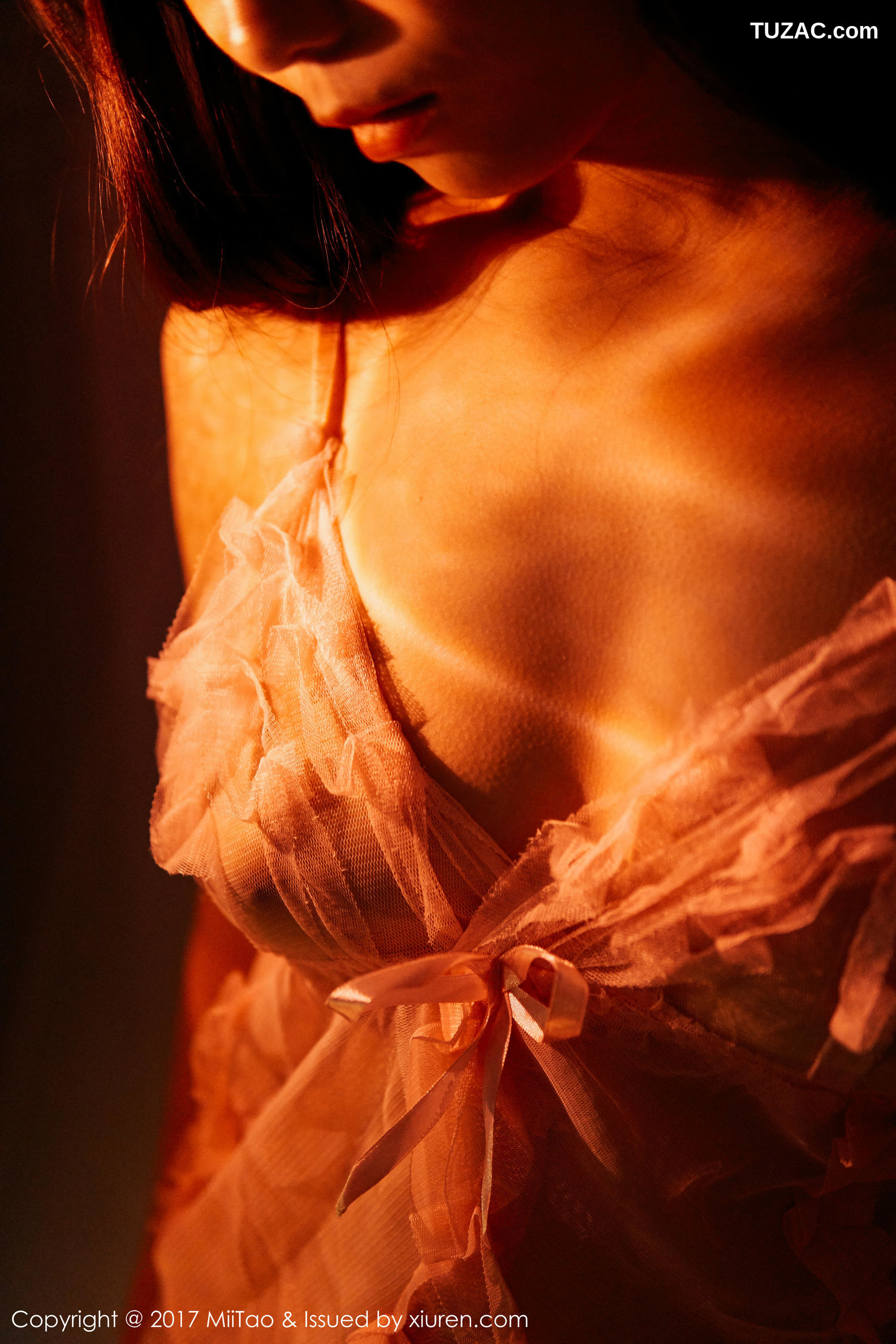MiiTao蜜桃社-086-瑞欣-灯光下的人体摄影