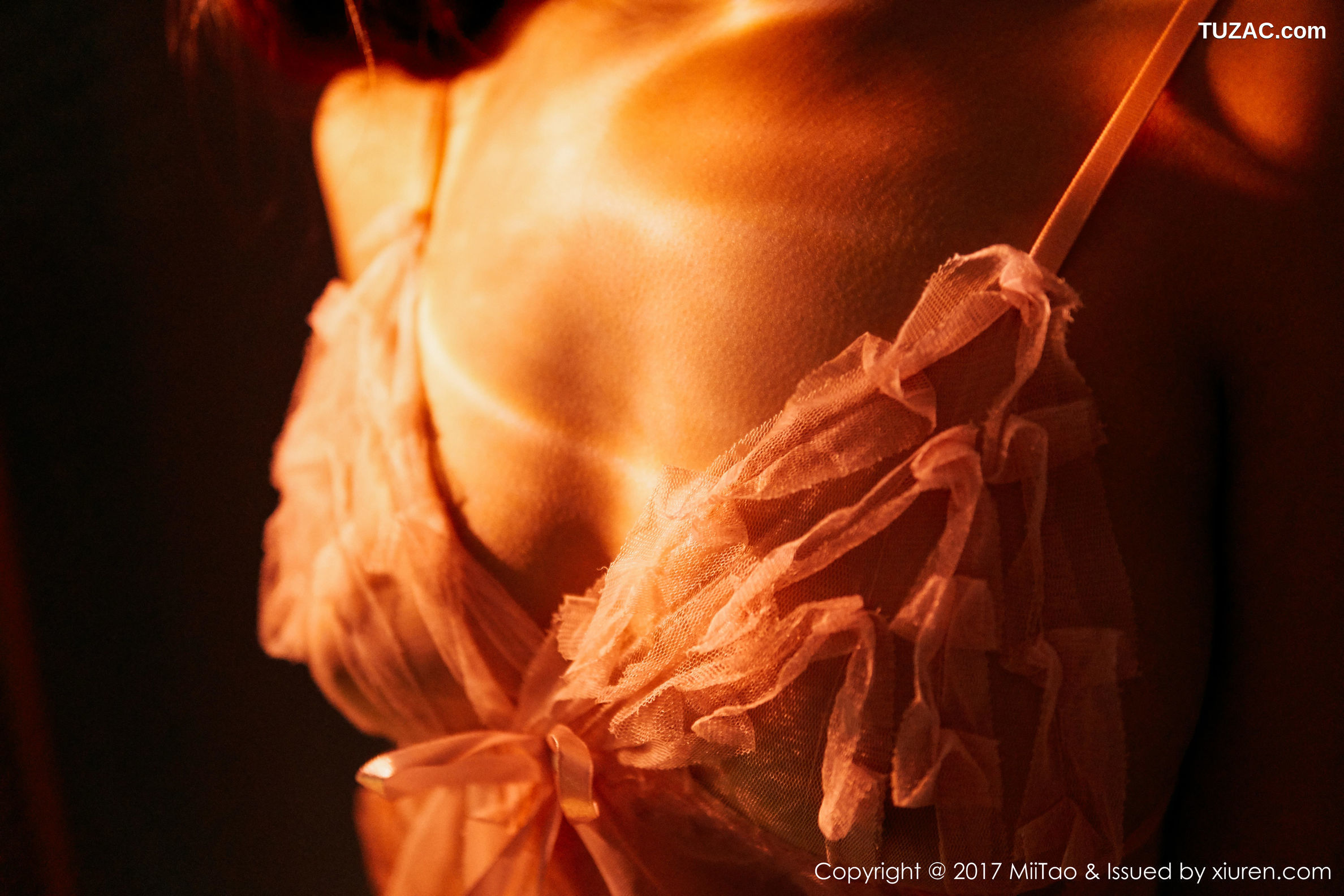 MiiTao蜜桃社-086-瑞欣-灯光下的人体摄影