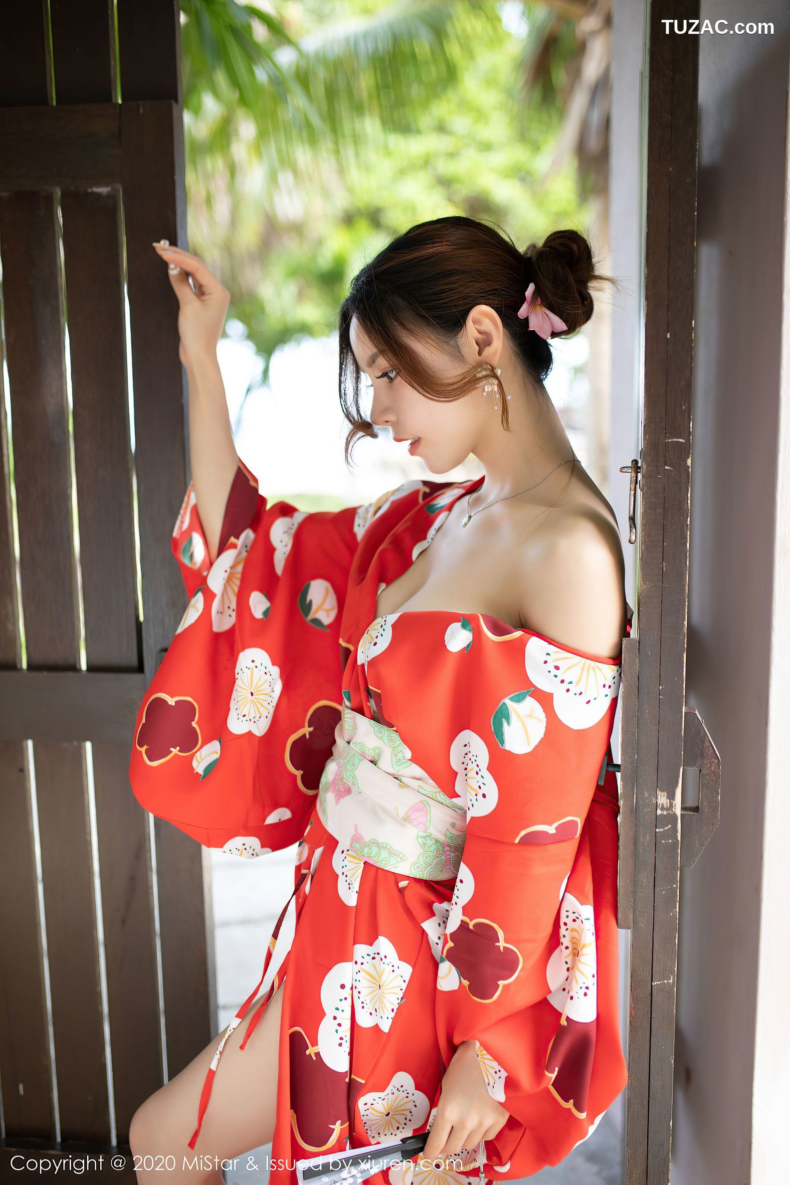 MiStar魅妍社-326-沈佳熹-红色和服酥胸美腿-2020.12.03