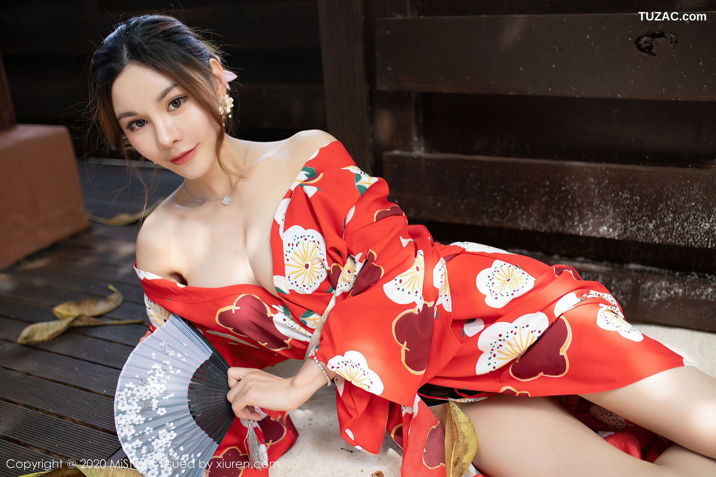 MiStar魅妍社-326-沈佳熹-红色和服酥胸美腿-2020.12.03