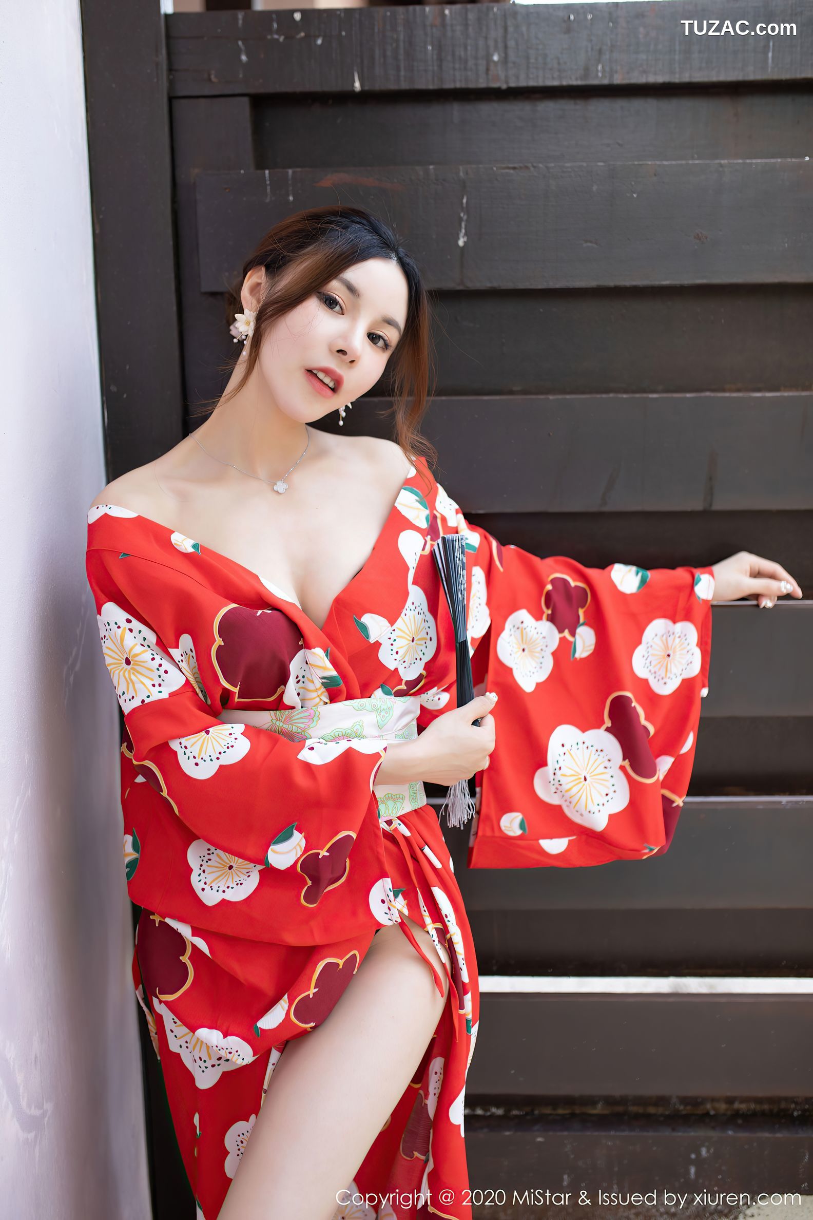 MiStar魅妍社-326-沈佳熹-红色和服酥胸美腿-2020.12.03