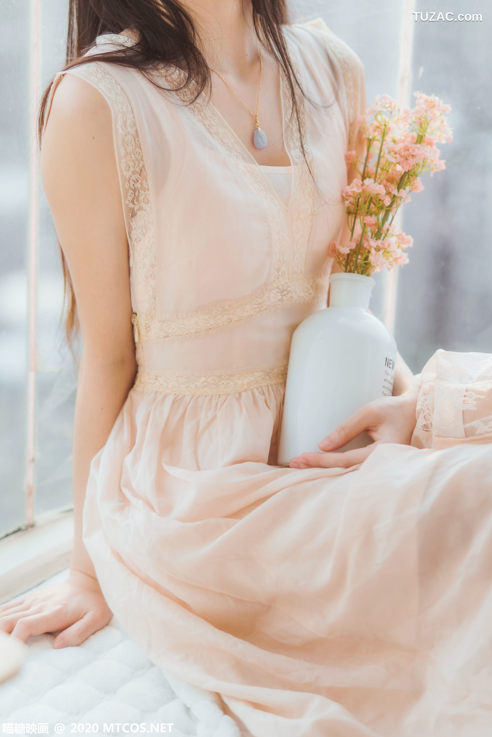 MTCos喵糖映画-Vol.226-《窗边女孩》