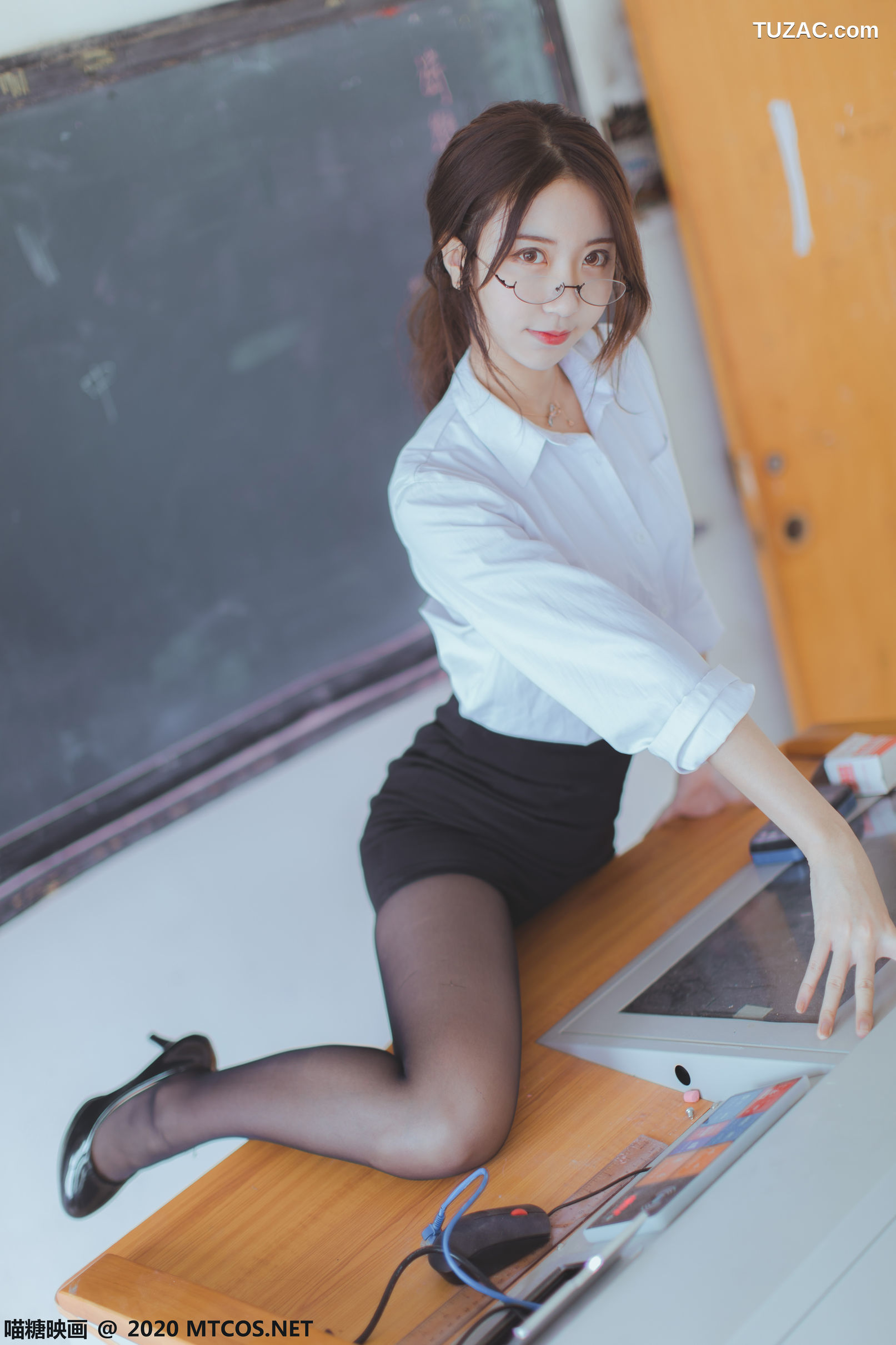 MTCos喵糖映画-Vol.282-《OL制服》