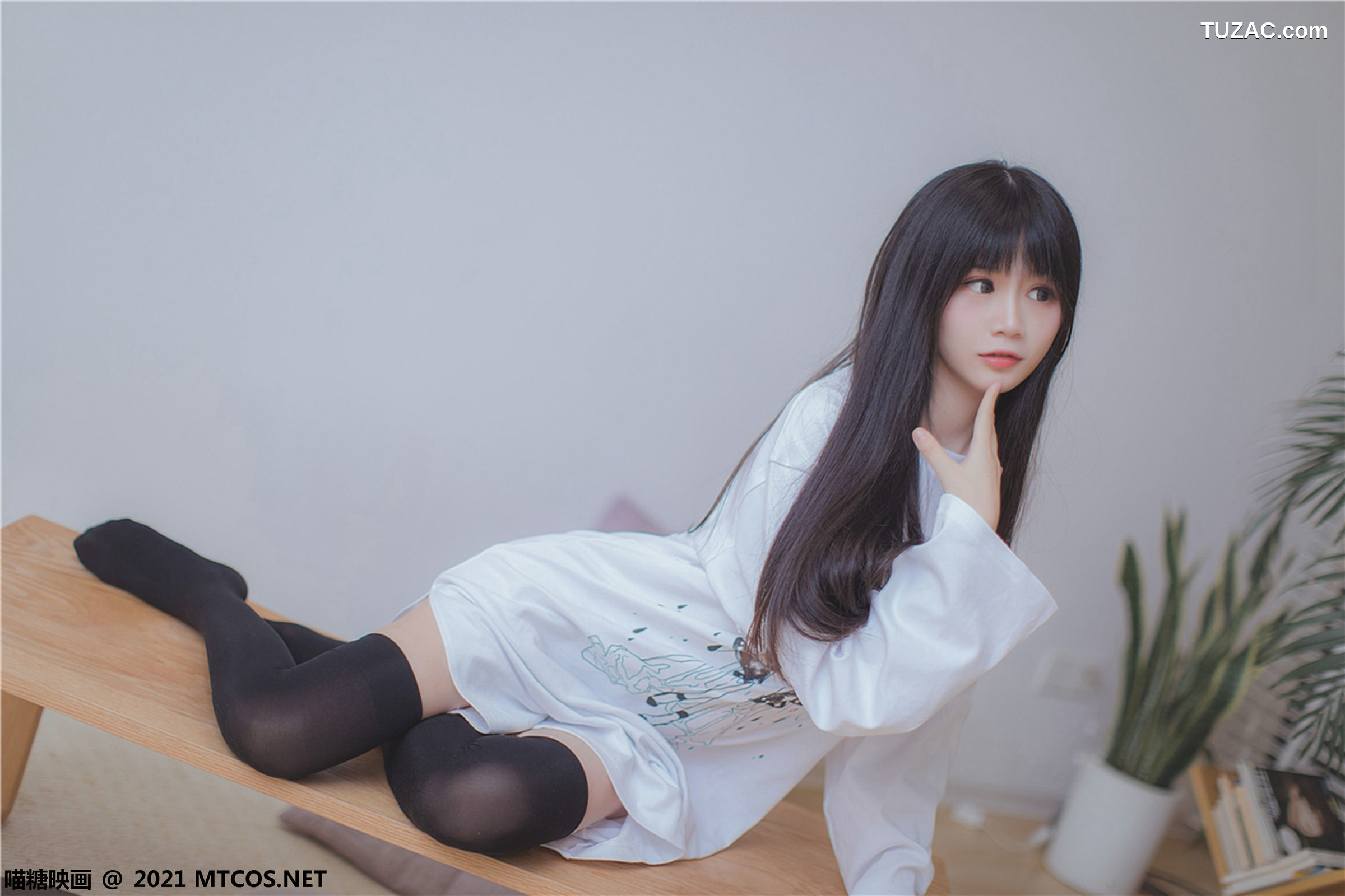 MTCos喵糖映画-Vol.403-《夏日白t》