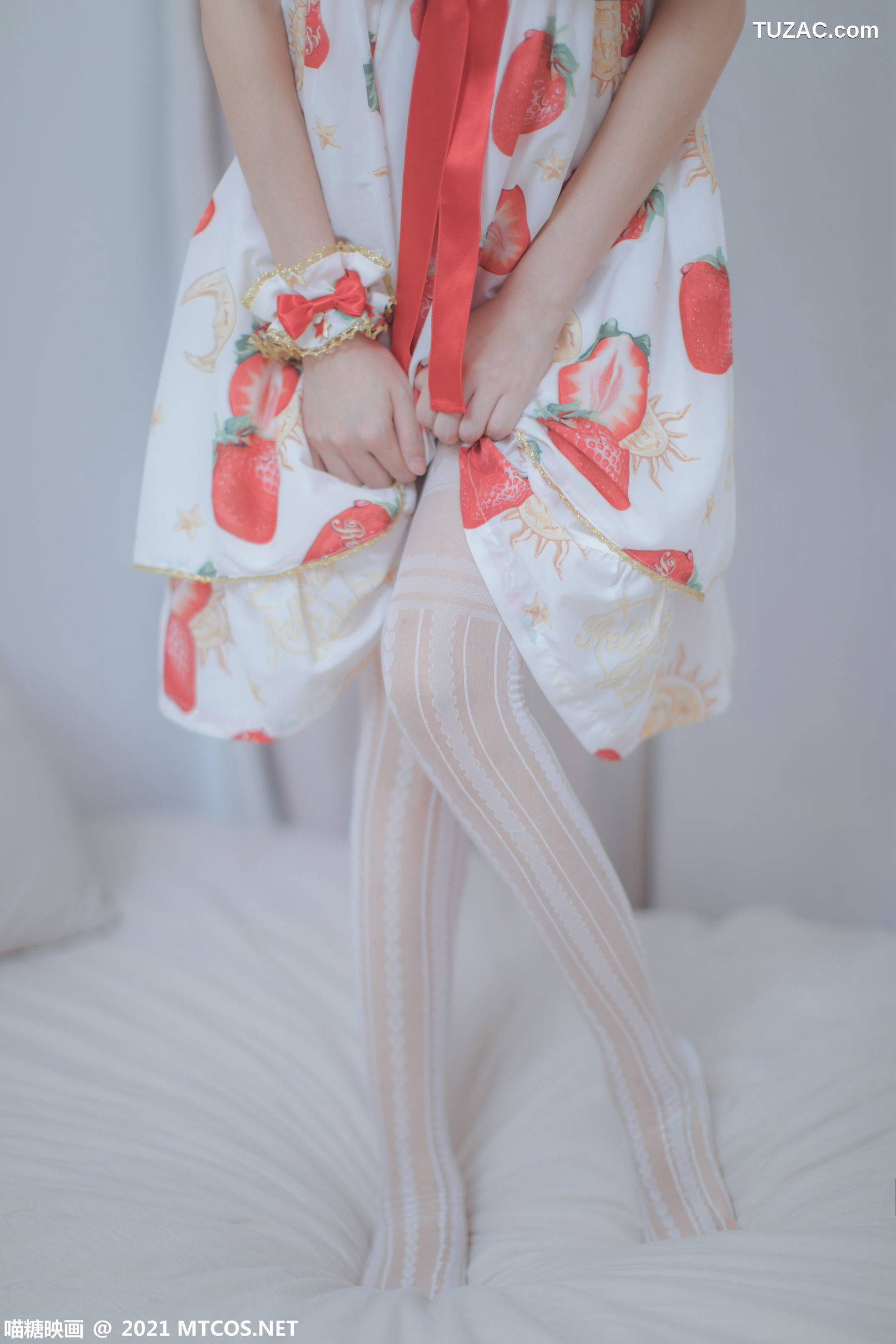 MTCos喵糖映画-Vol.407-《草莓小裙子》